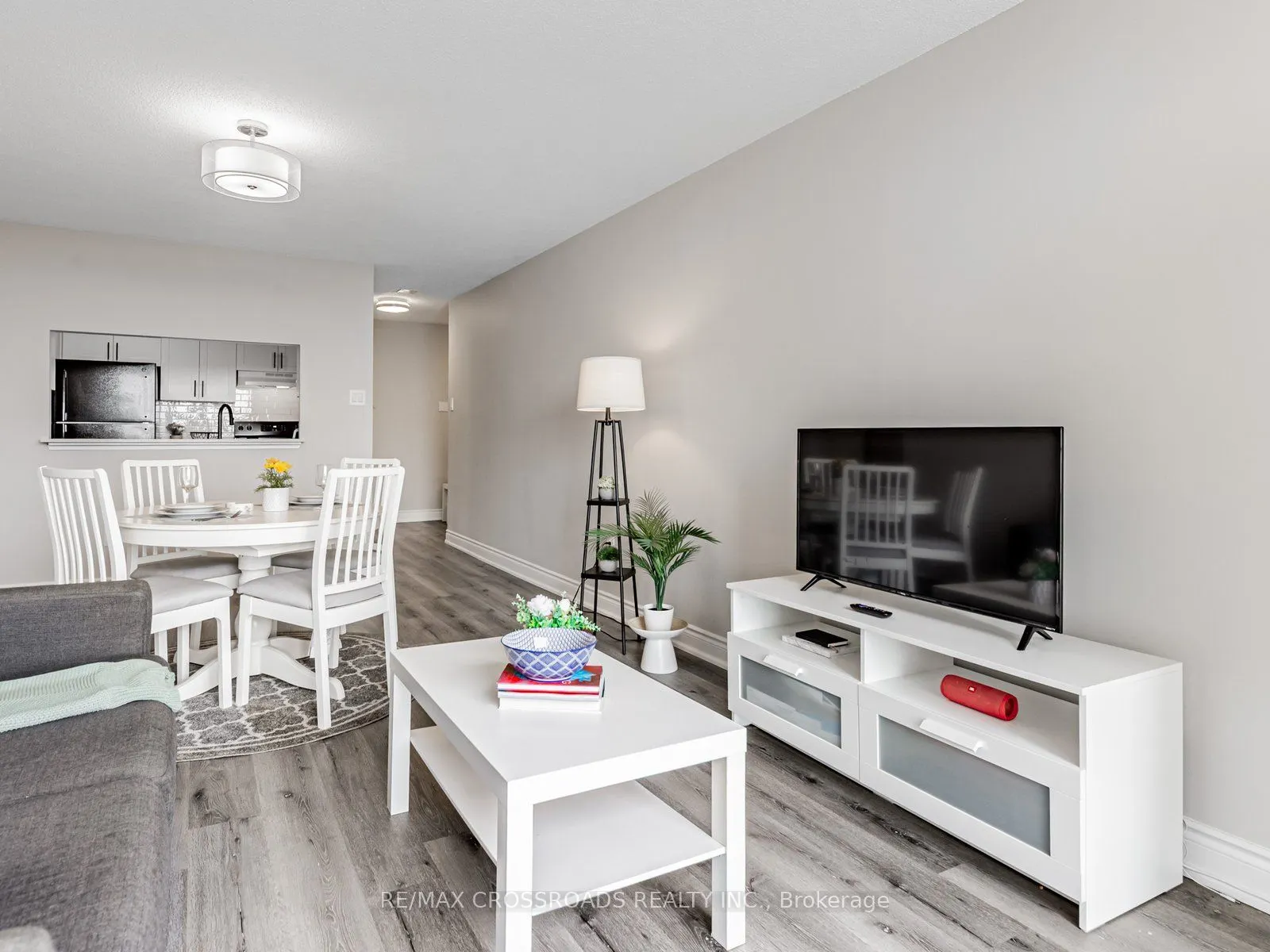 4205 Shipp Drive, #808