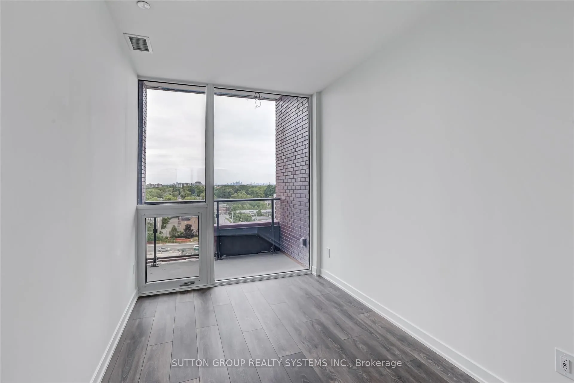 28 Ann Street #807