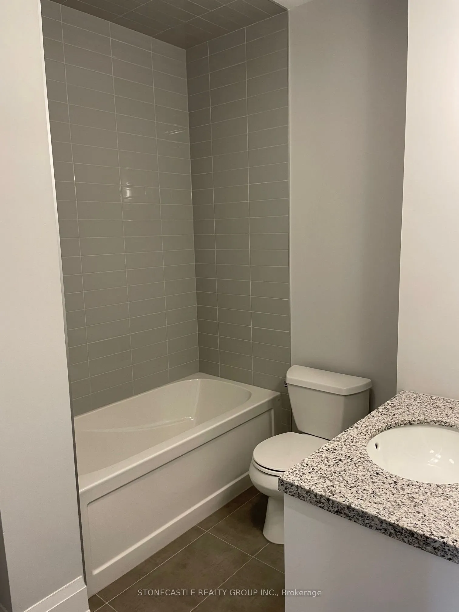 4040 Upper Middle Road, #107