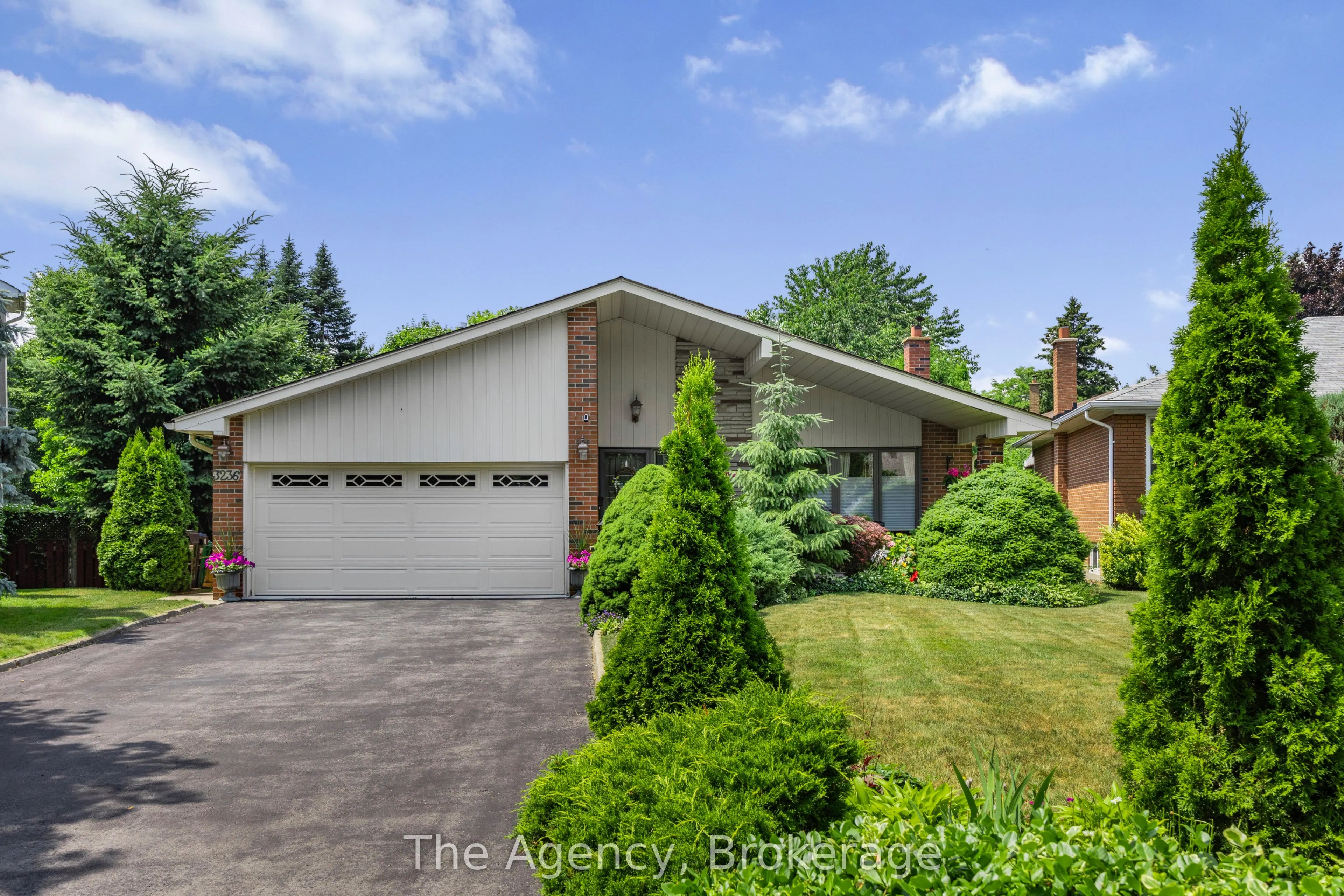 3236 Cedartree Crescent