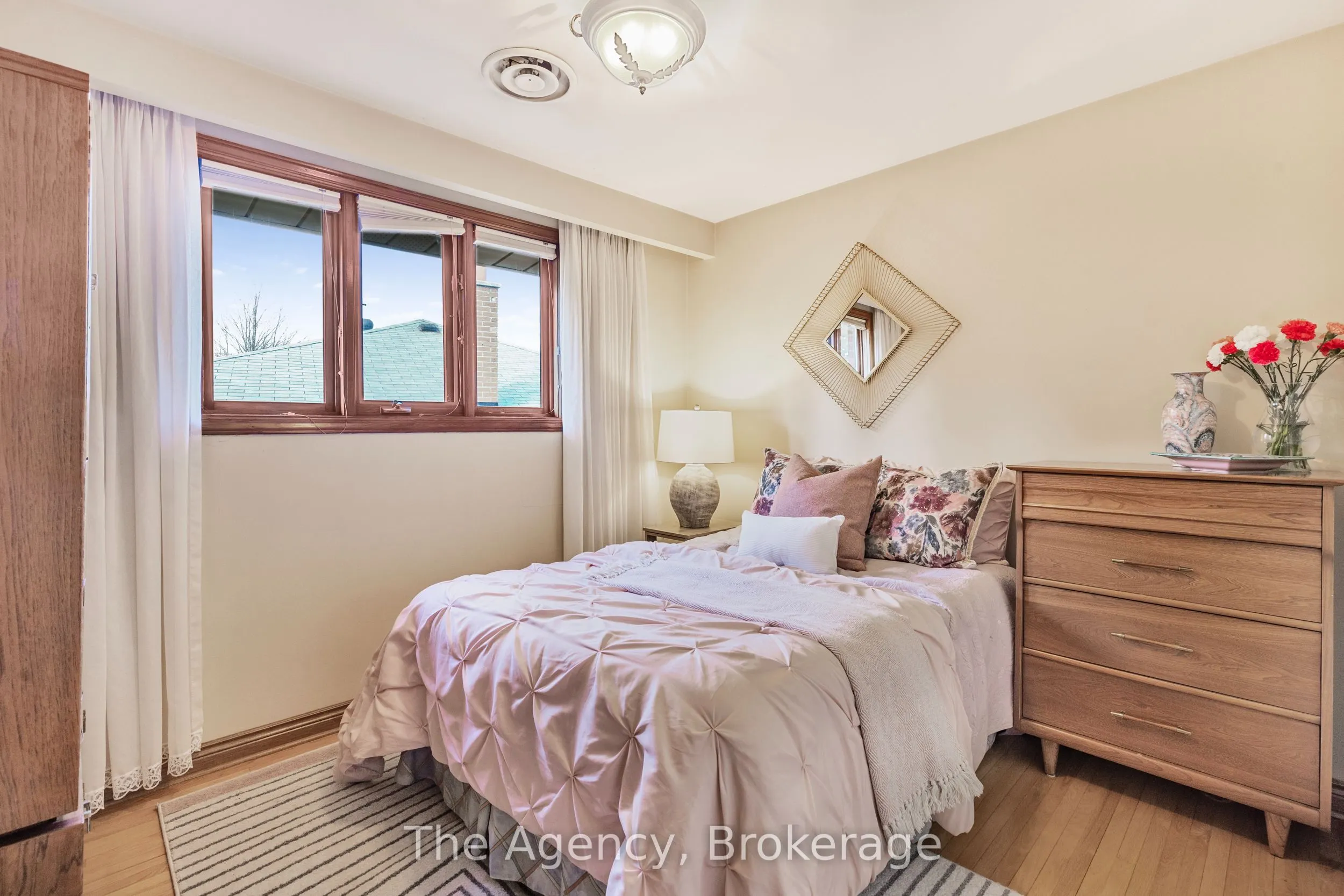 3236 Cedartree Crescent