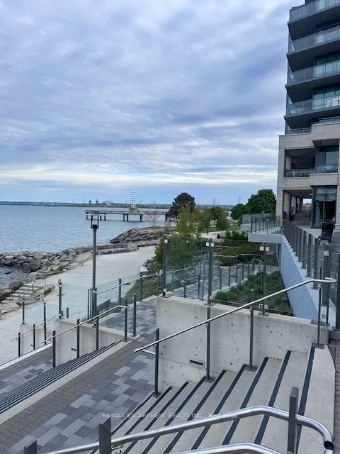 2060 Lakeshore Road, #111
