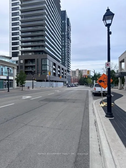 2060 Lakeshore Road, #111