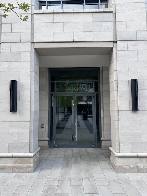 2060 Lakeshore Road, #111