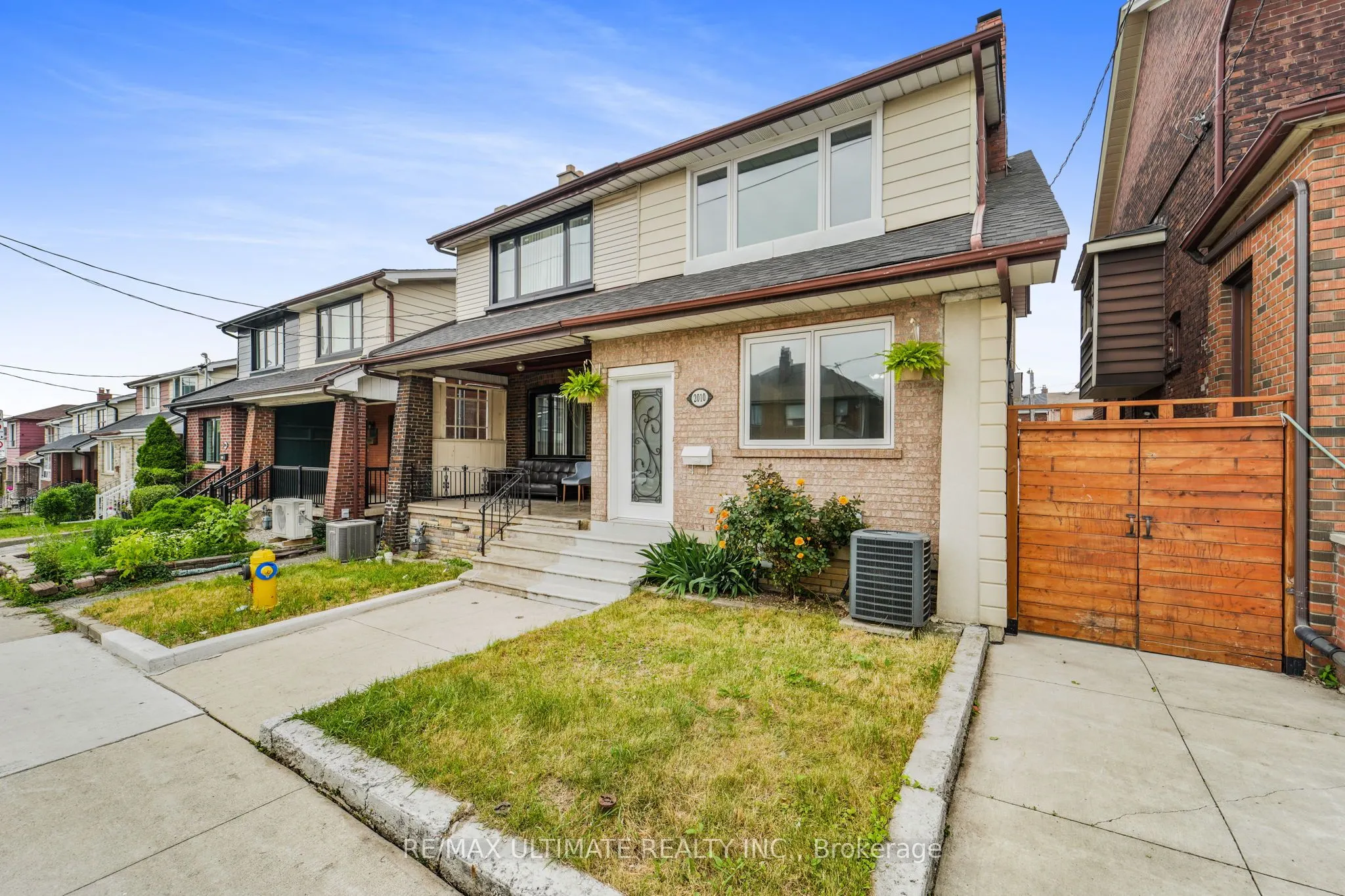 2010 Dufferin Street