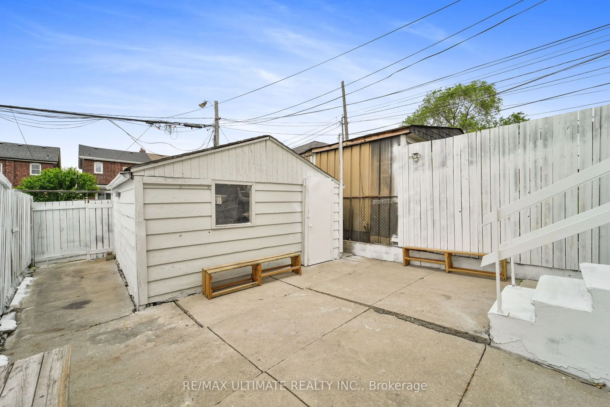 2010 Dufferin Street