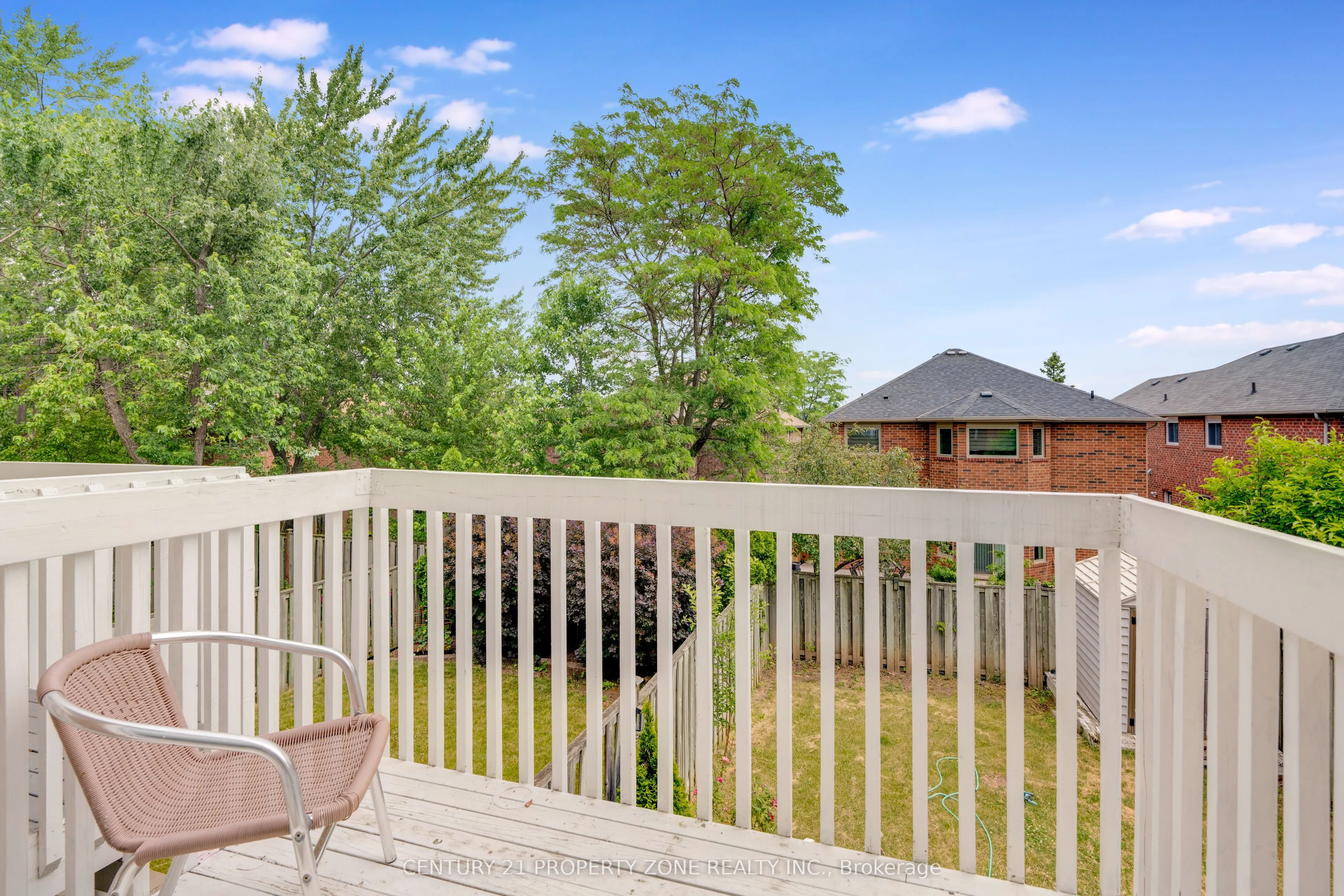 5469 Palmerston Crescent