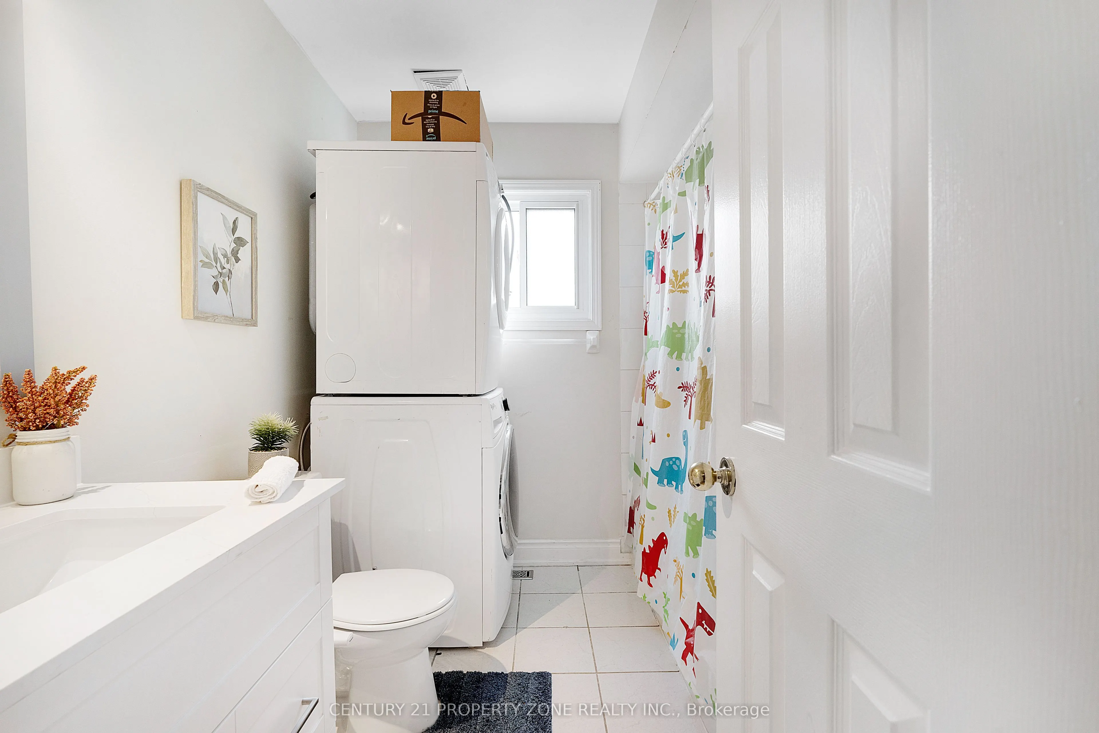 5469 Palmerston Crescent