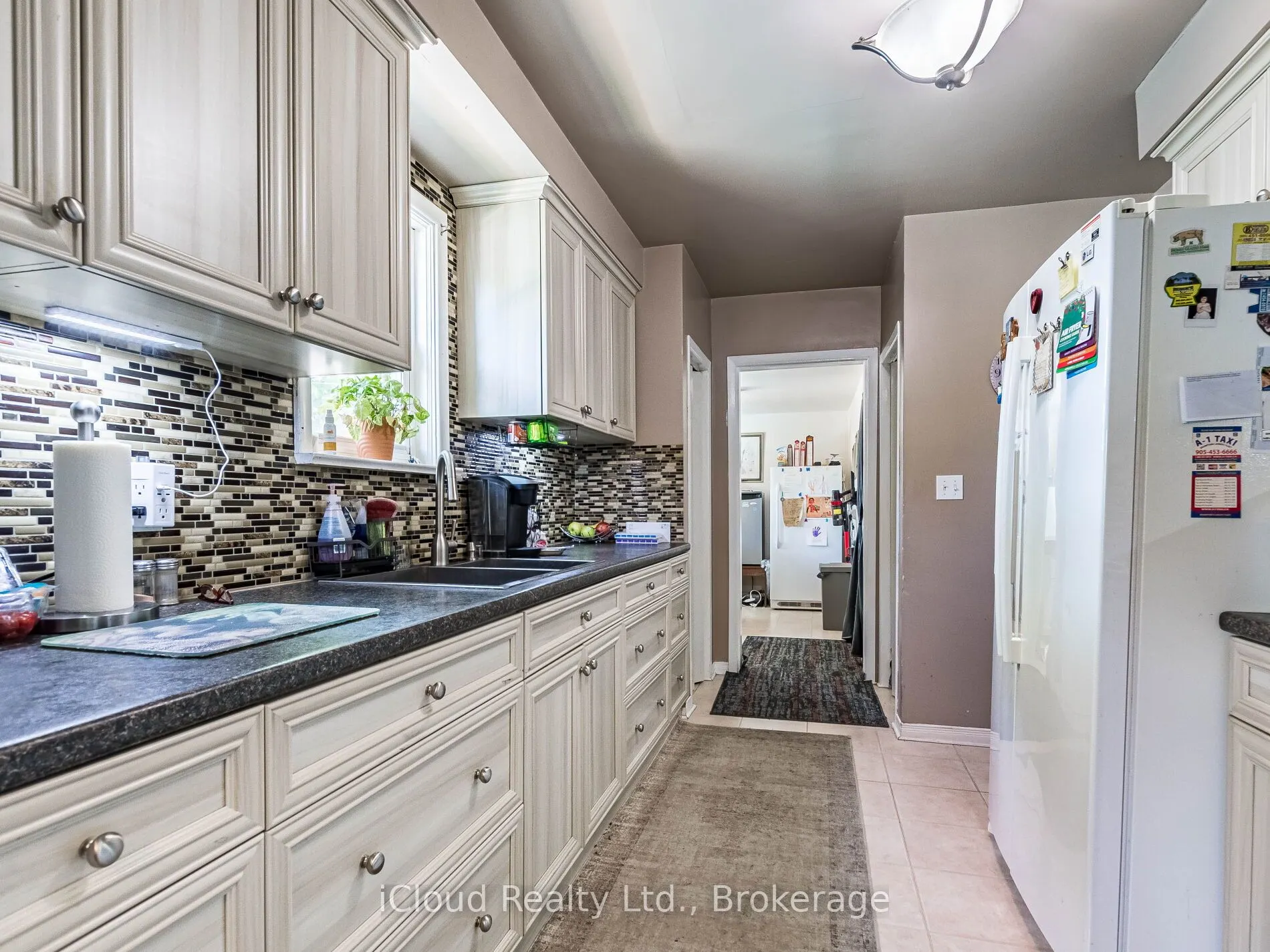 9 Crestview Avenue