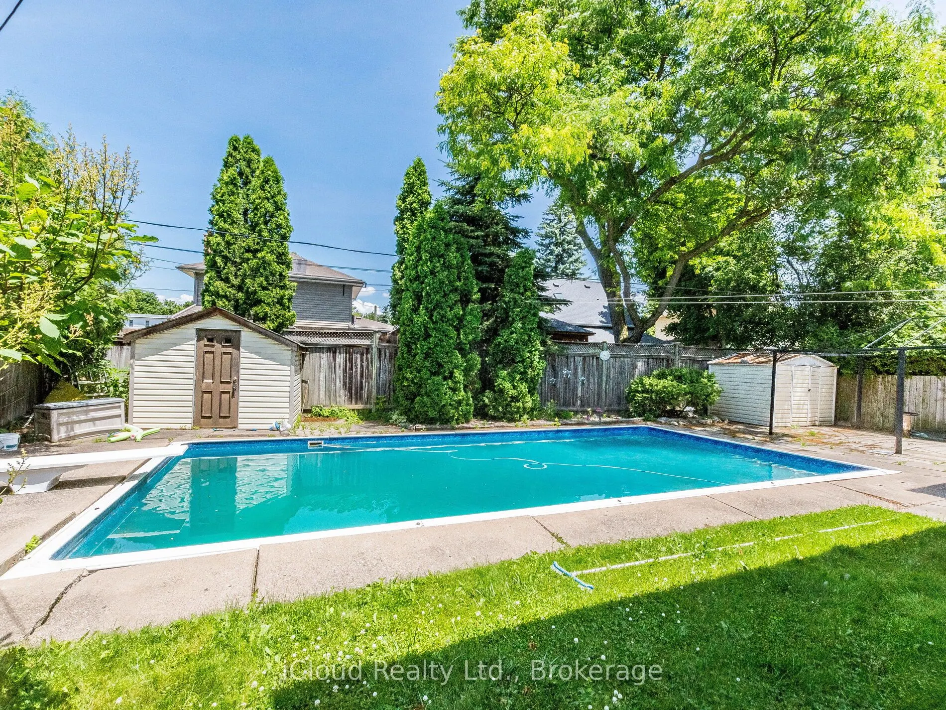 9 Crestview Avenue