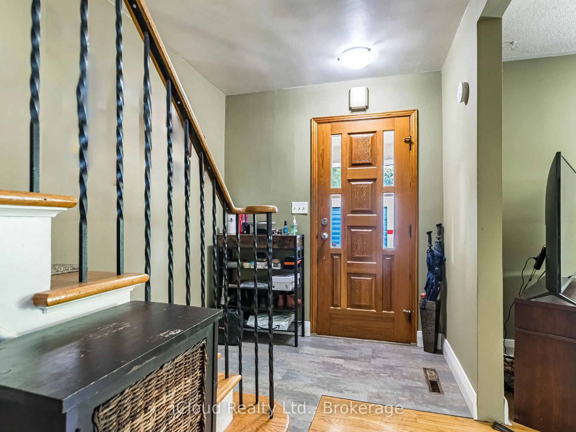 9 Crestview Avenue