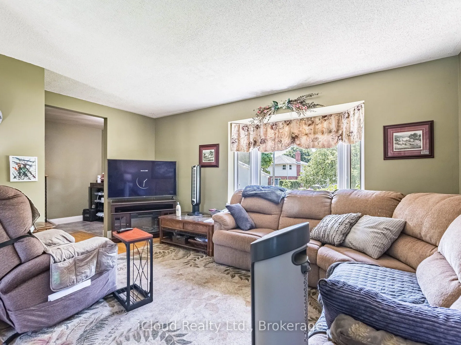 9 Crestview Avenue