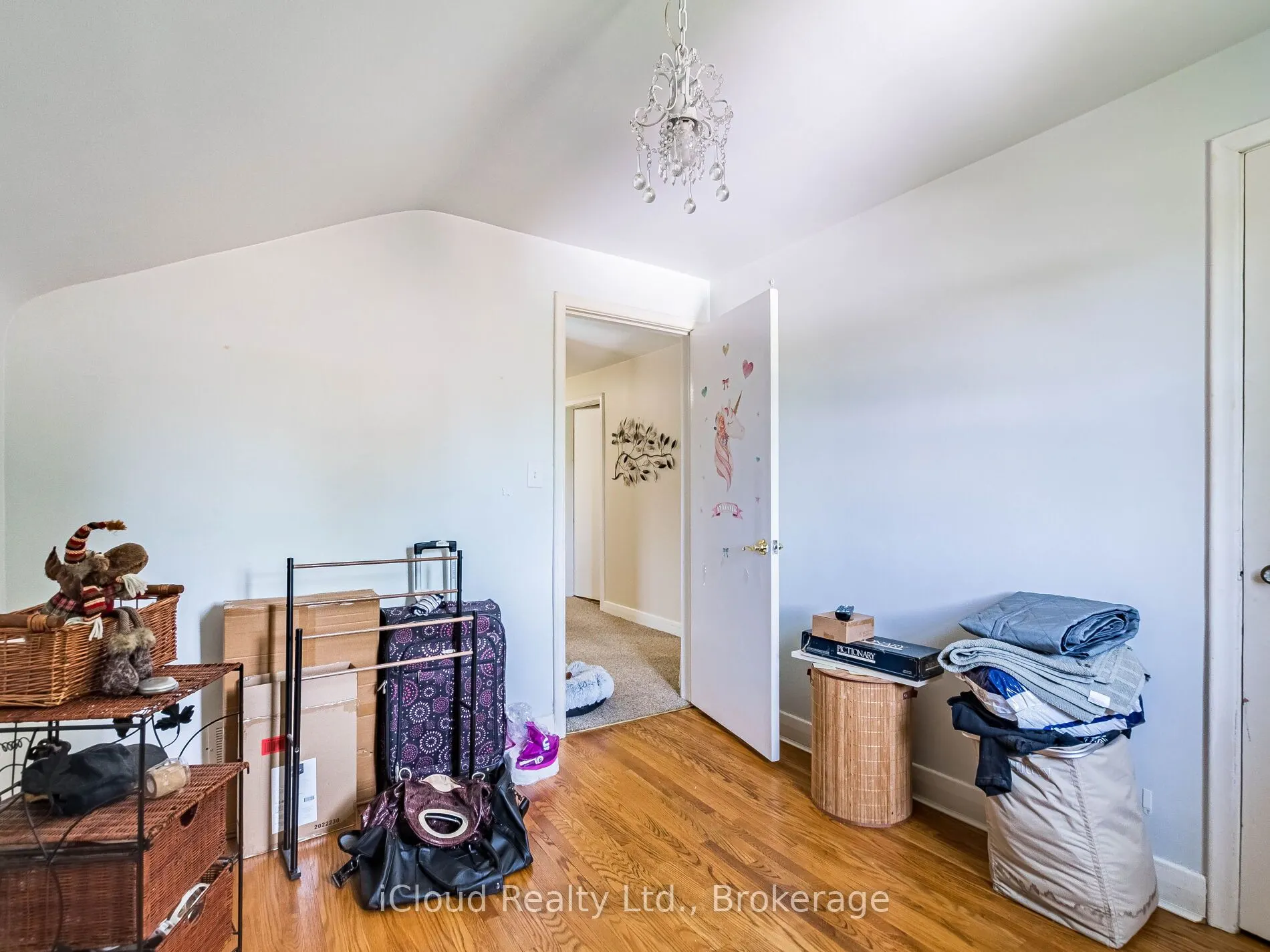 9 Crestview Avenue