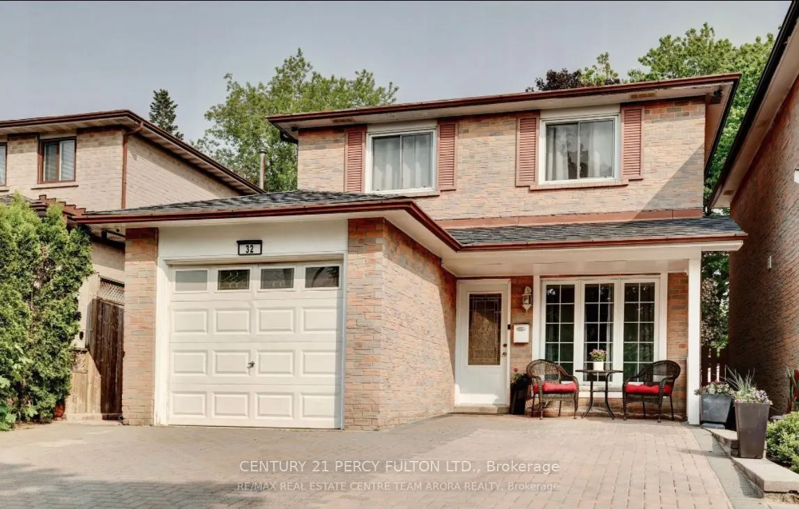 32 Barrington Crescent