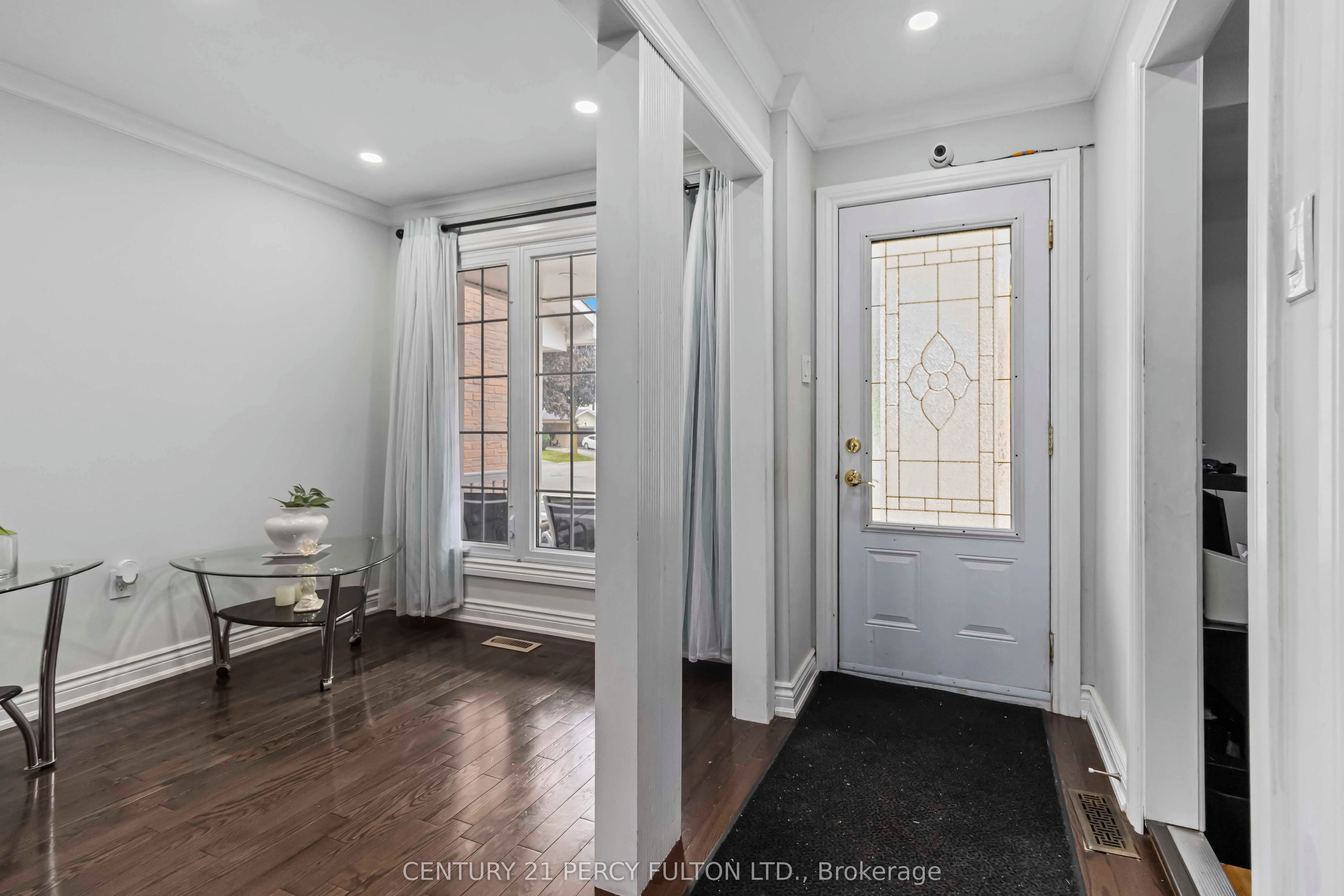 32 Barrington Crescent