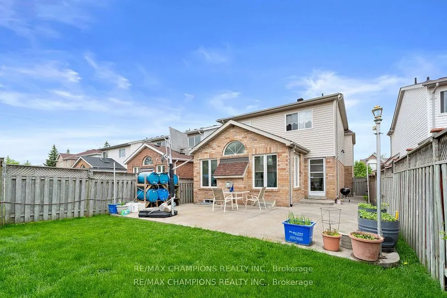 30 Larkspur Road