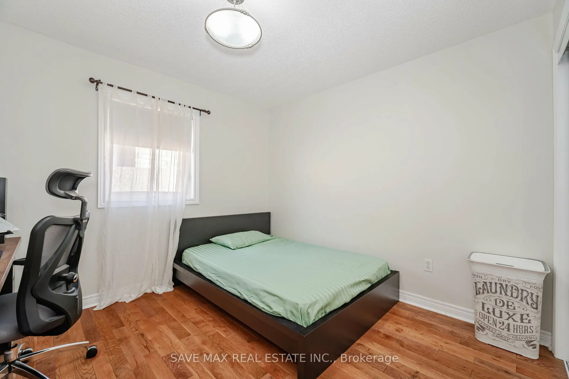 5669 Freshwater Drive