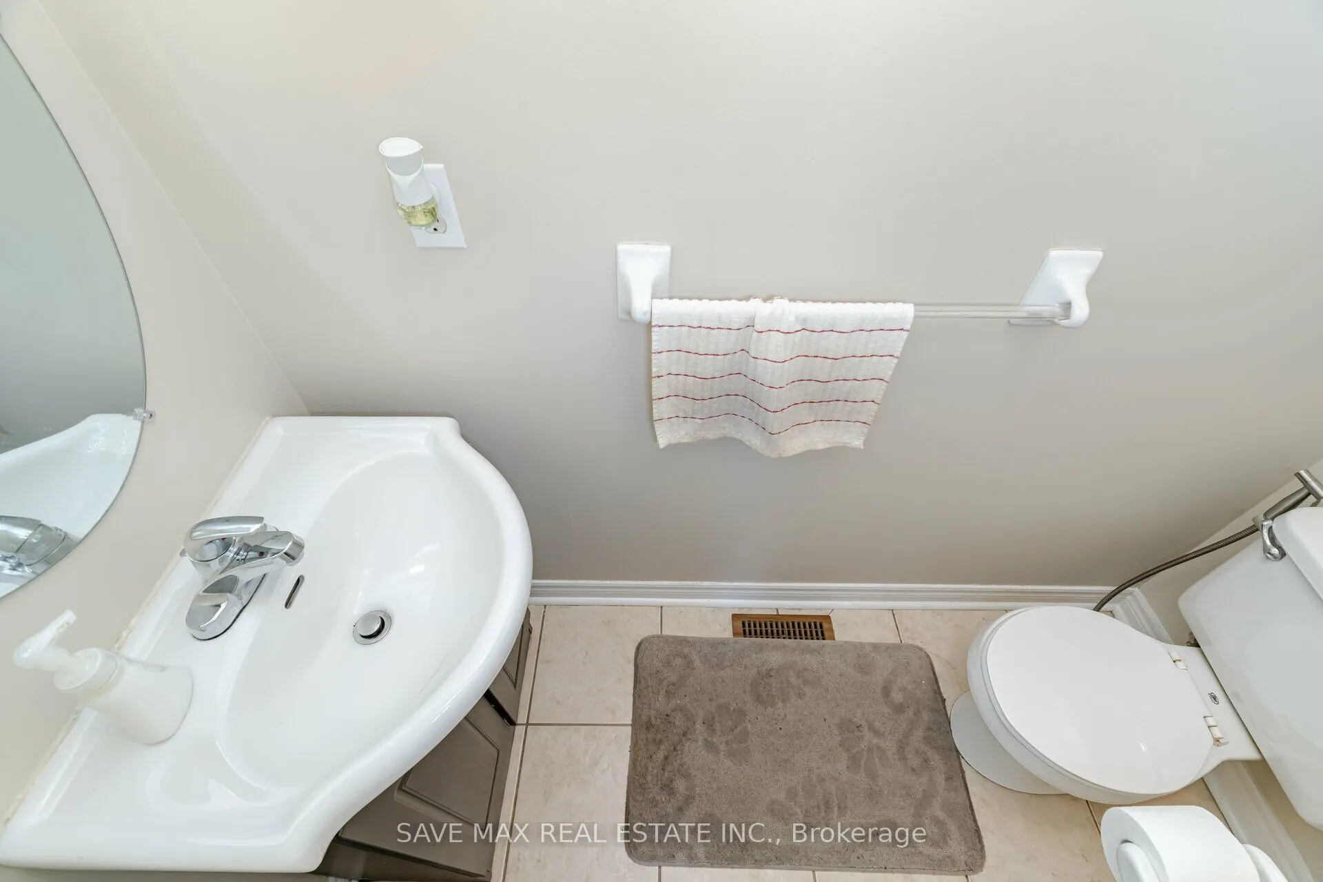 5669 Freshwater Drive