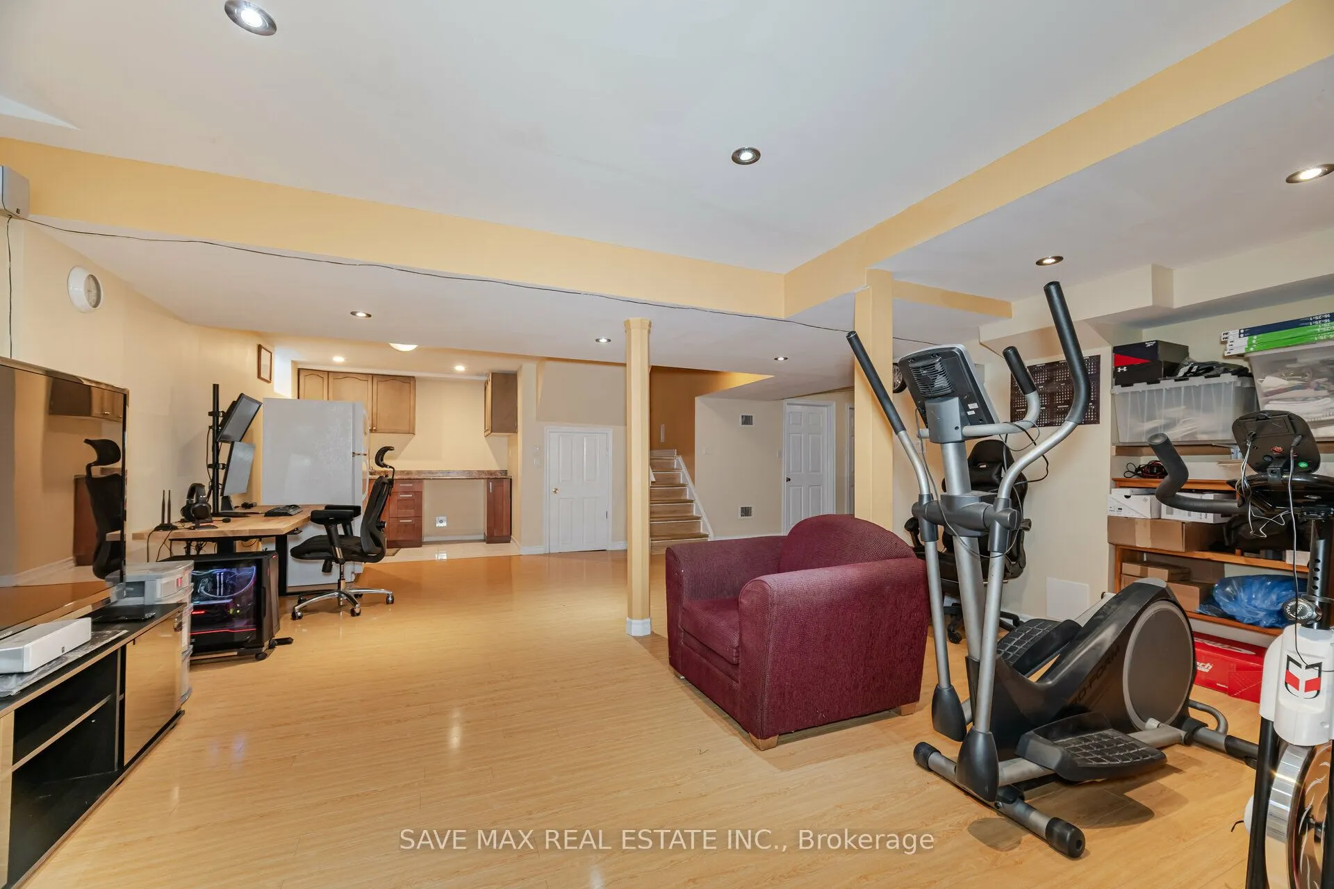5669 Freshwater Drive