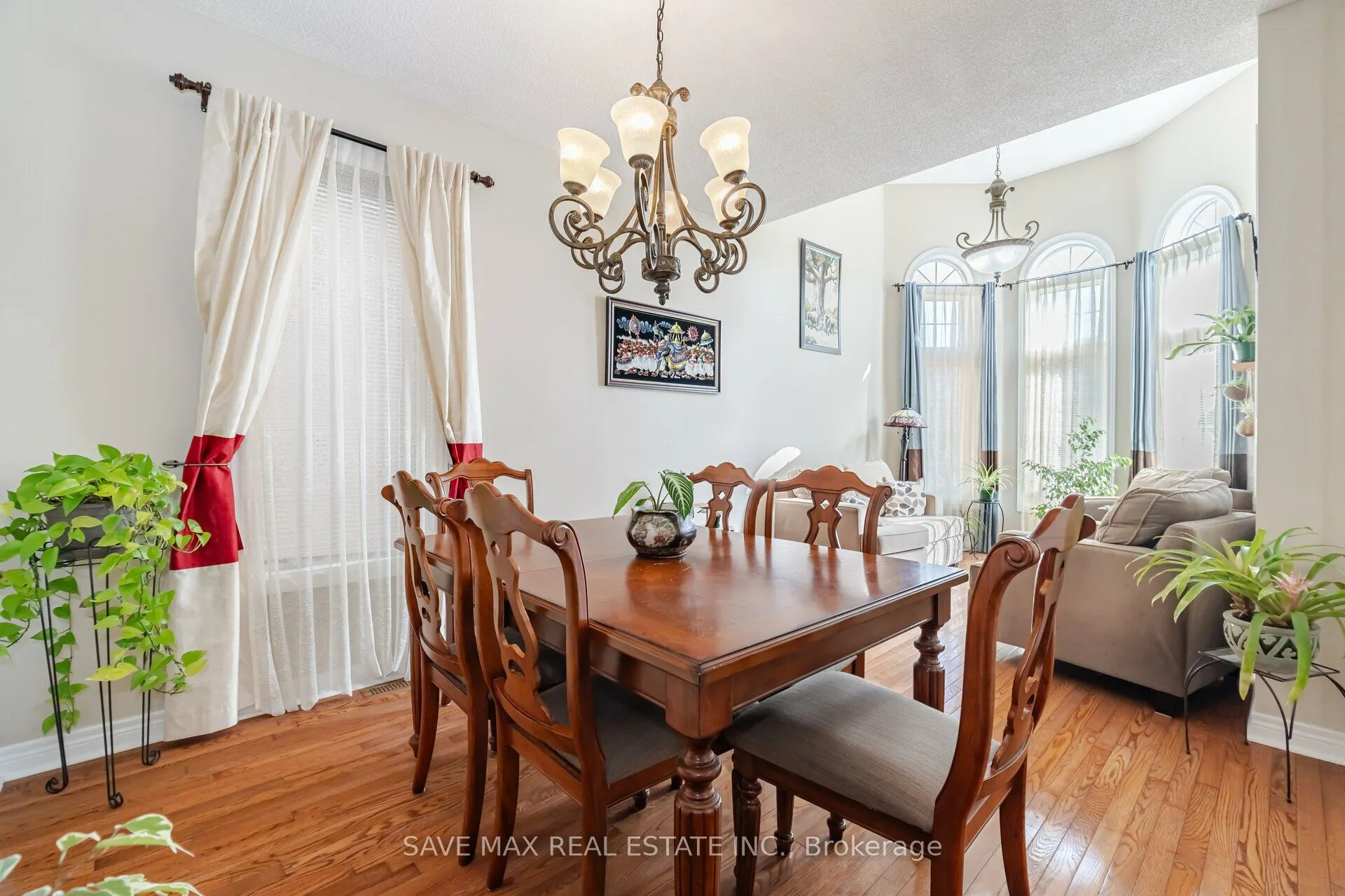 5669 Freshwater Drive
