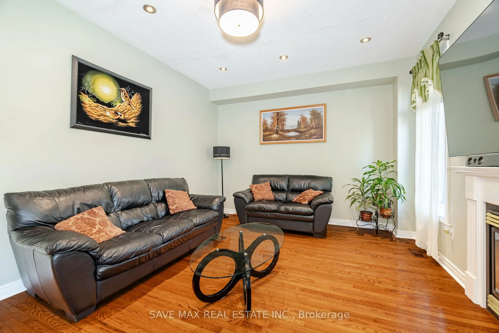 5669 Freshwater Drive