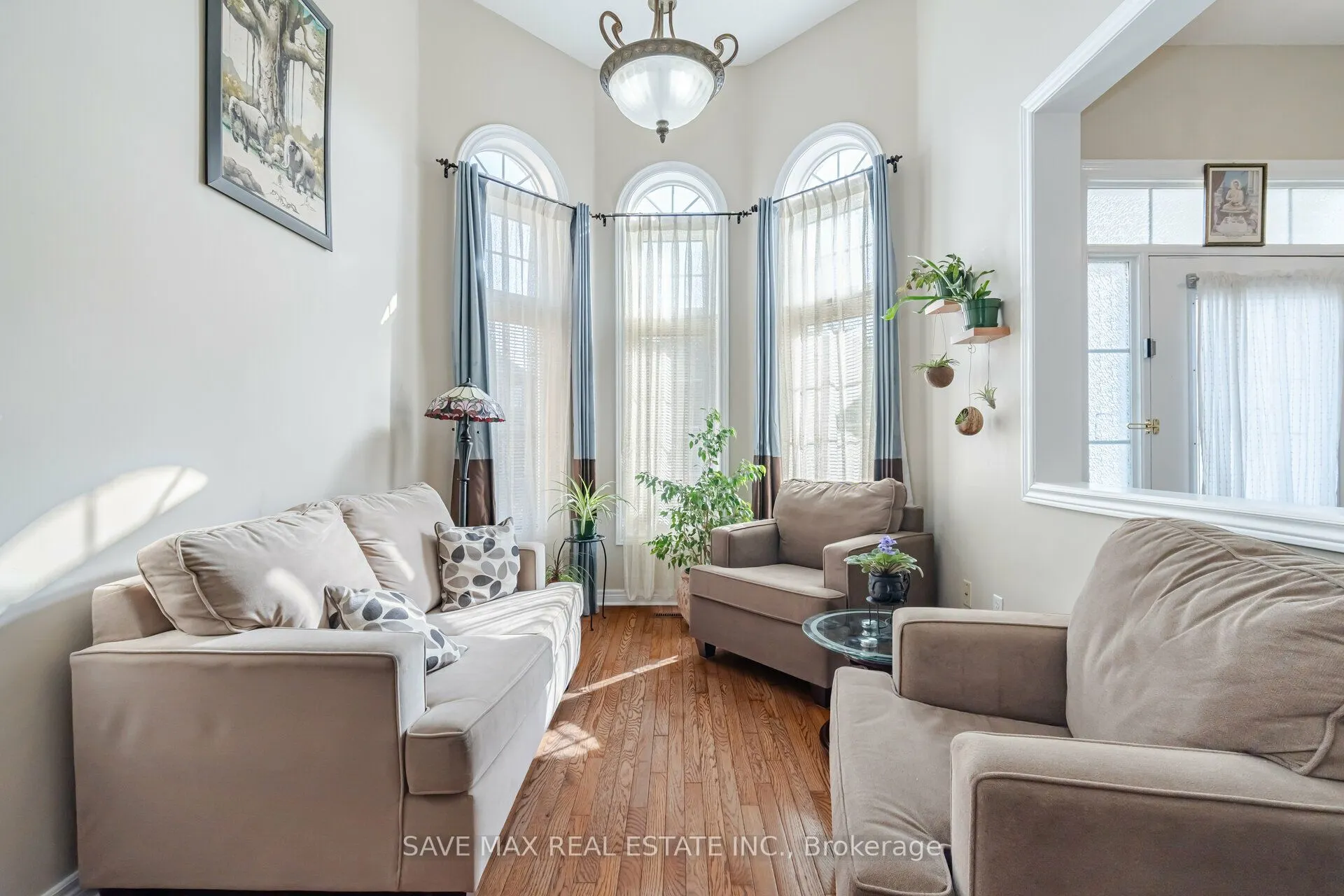 5669 Freshwater Drive