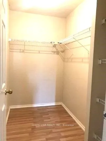 285 Enfield Place, #2007