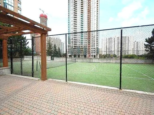 285 Enfield Place, #2007