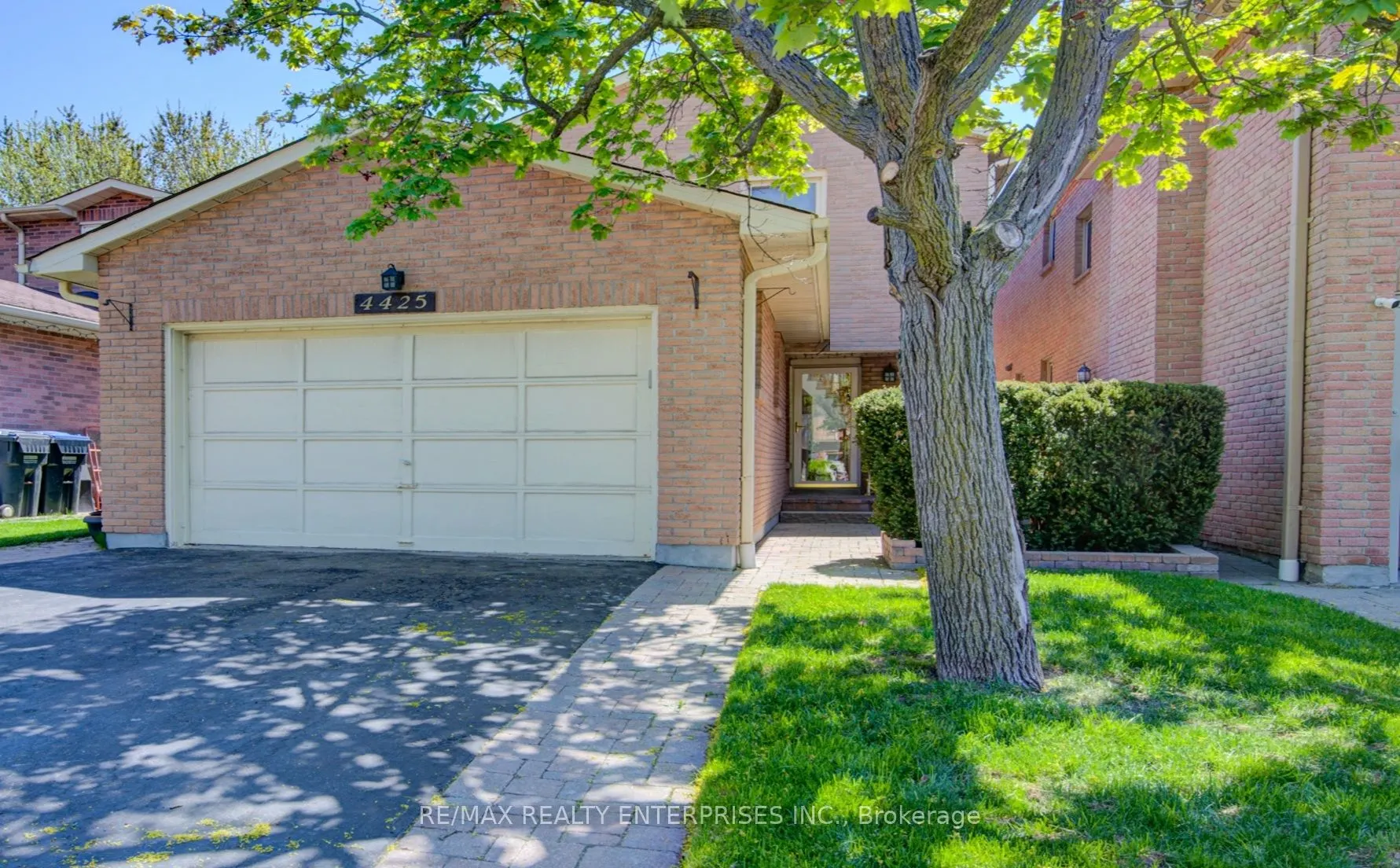4425 Sawmill Valley Drive