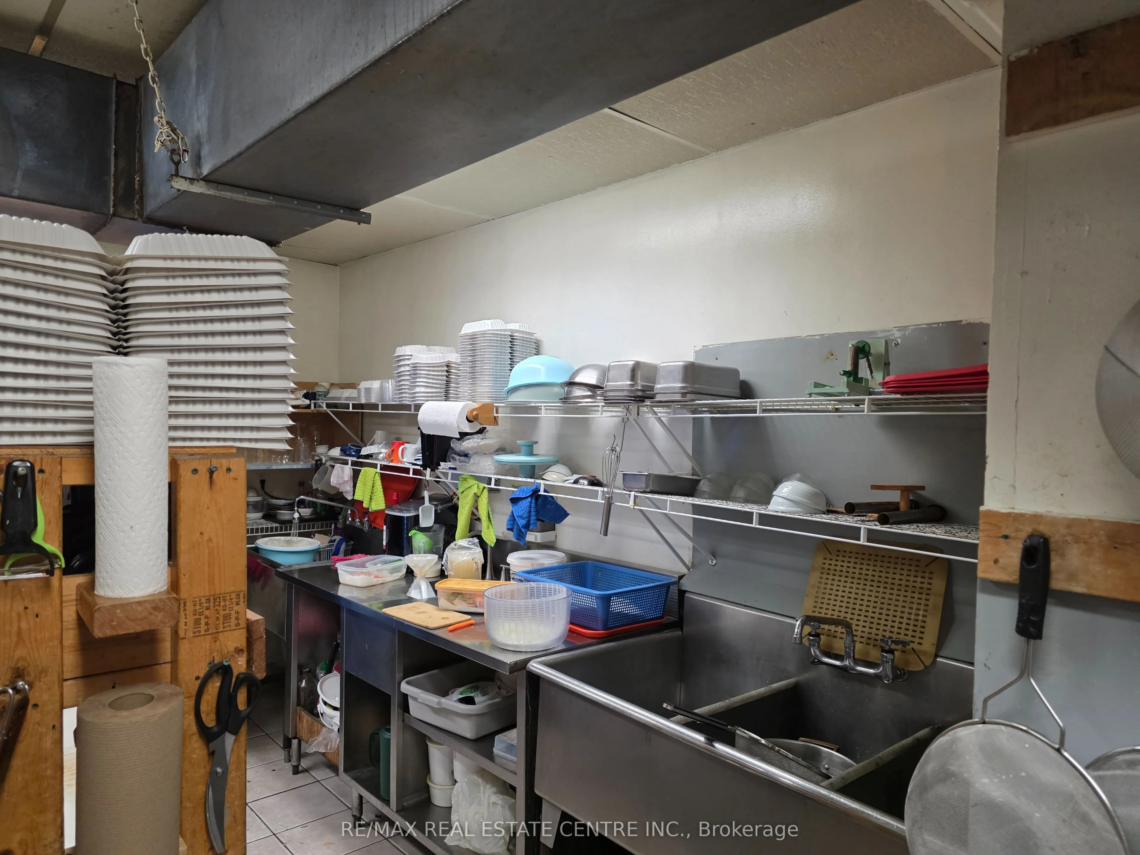 2384 Bloor Street W