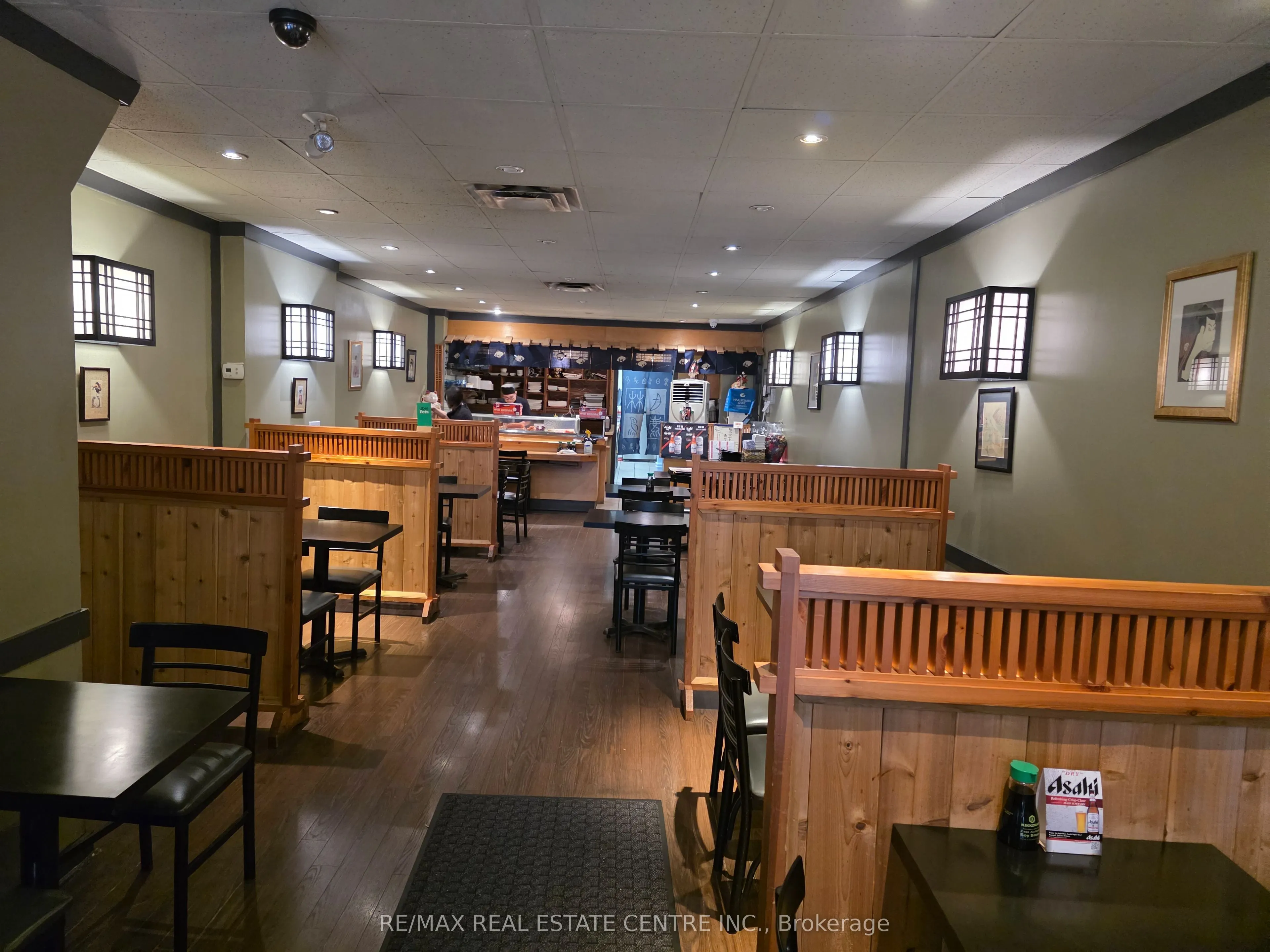 2384 Bloor Street W