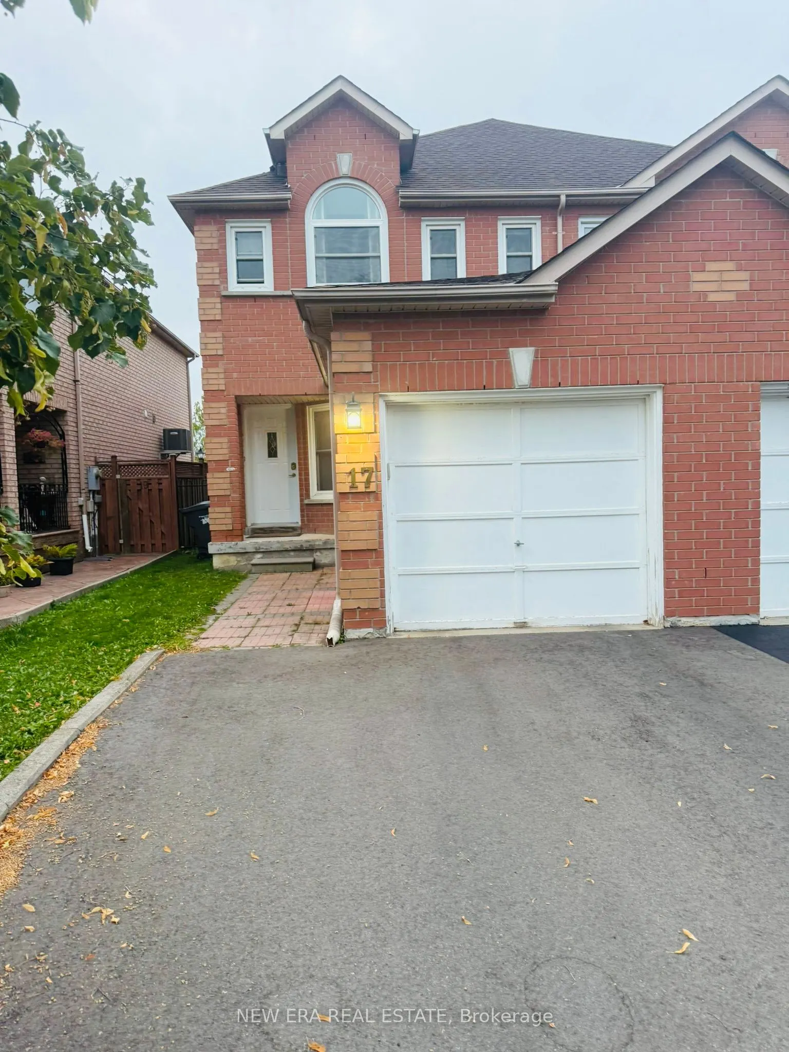 17 Caruso Drive