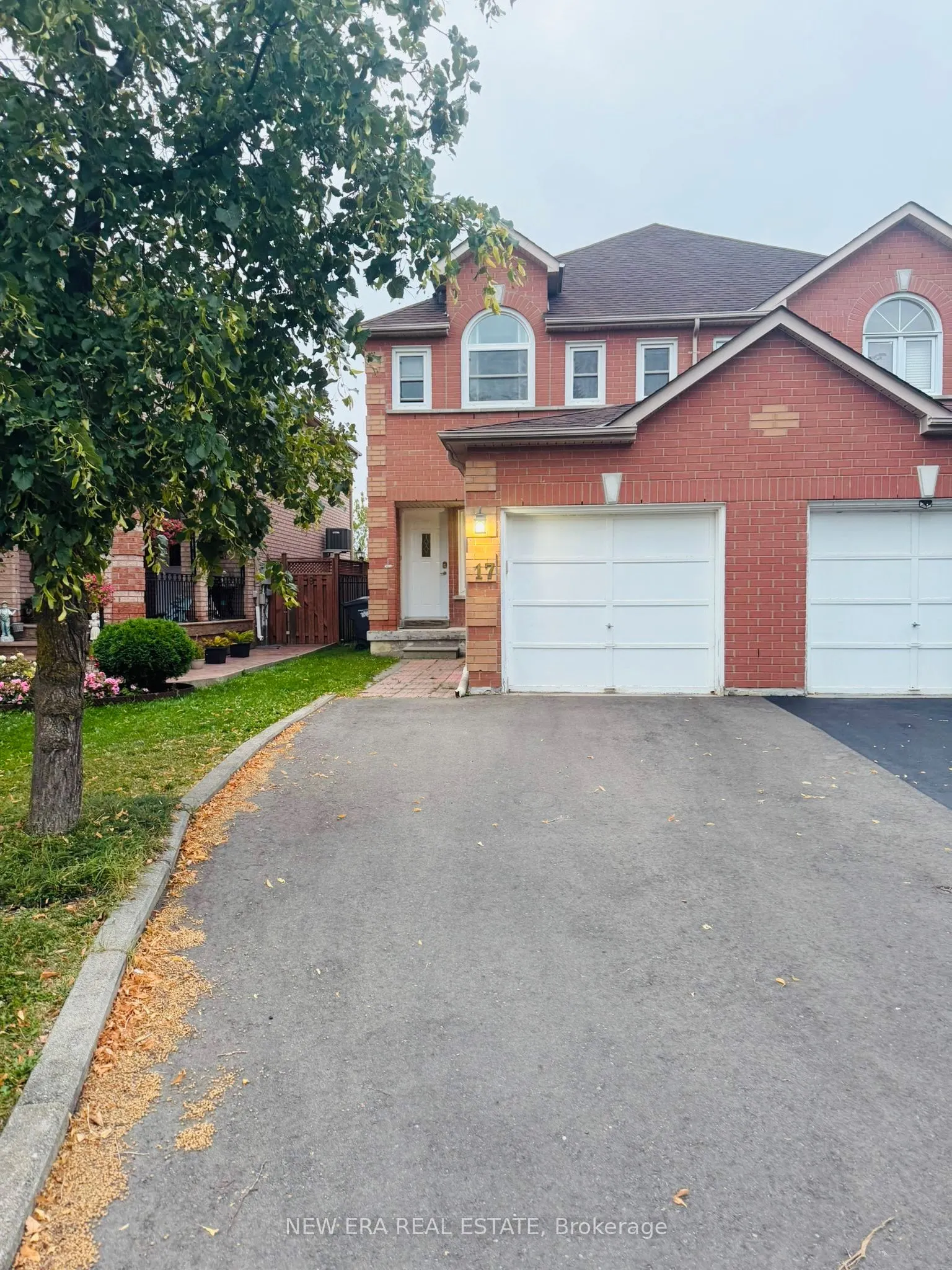 17 Caruso Drive