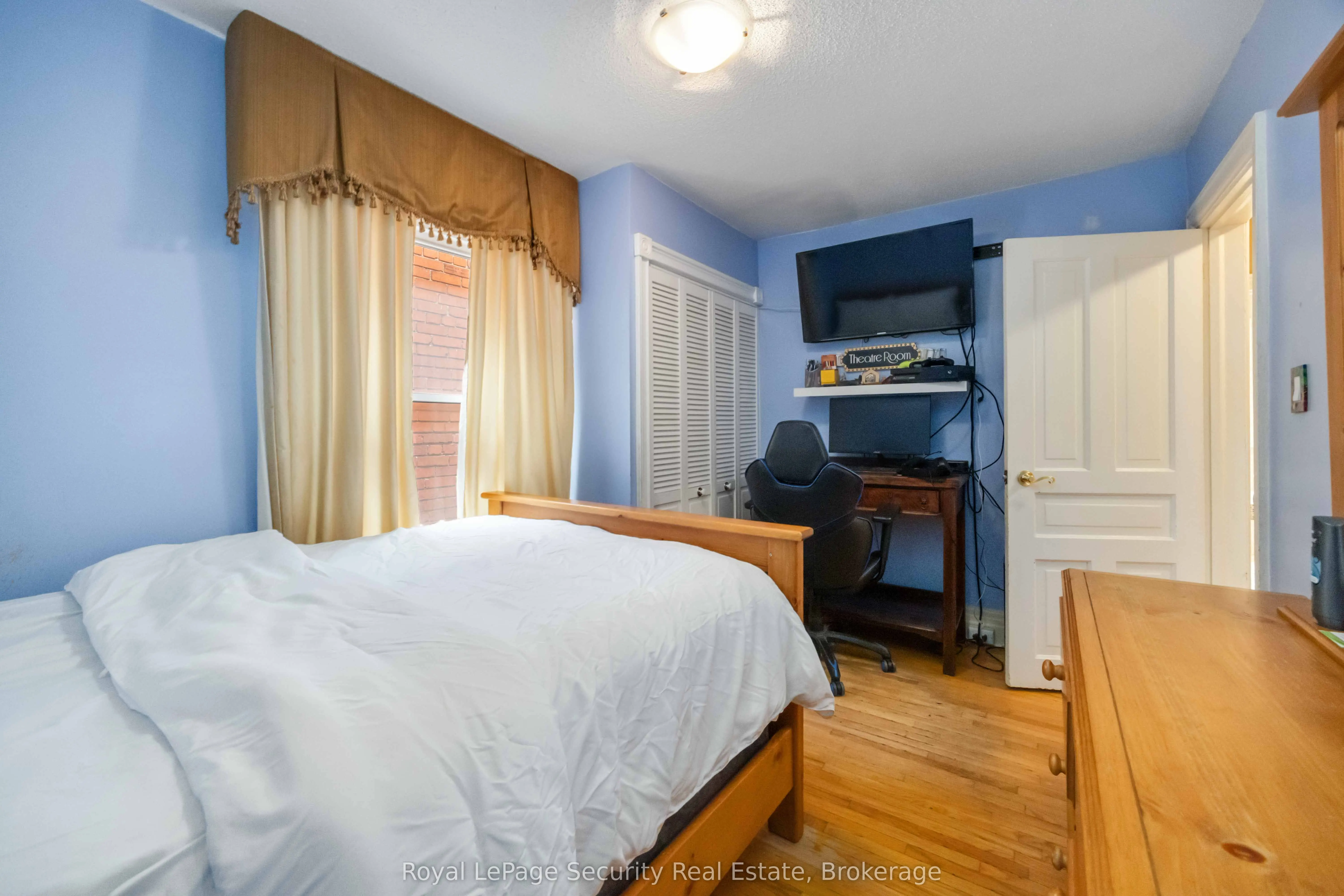 154 Caledonia Road