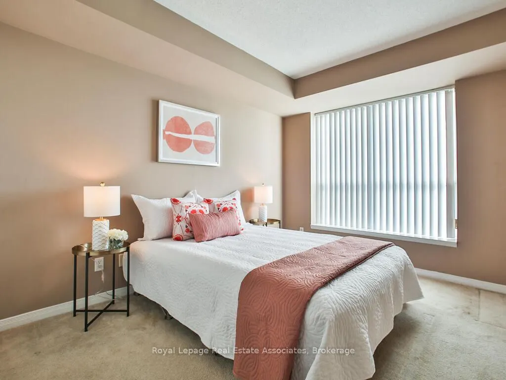 4879 Kimbermount Avenue, #401