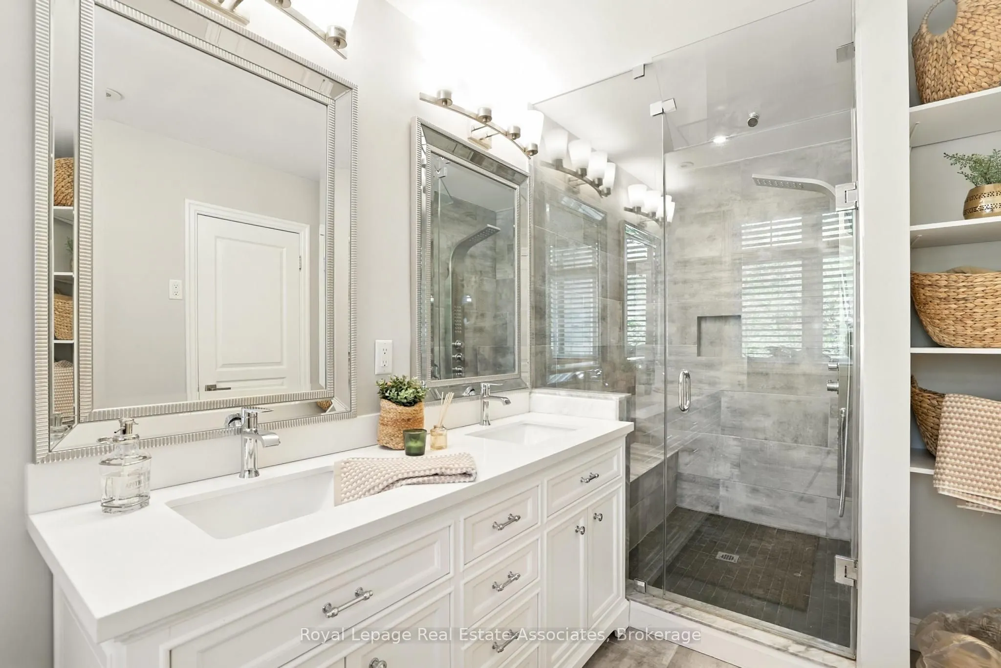 128 St Lawrence Drive, #38