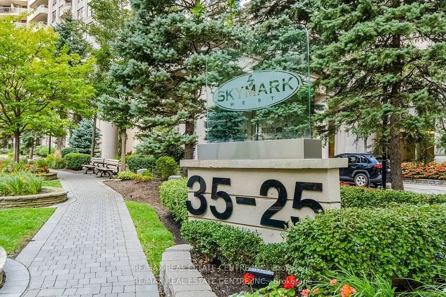 35 Kingsbridge Garden Circle, #514