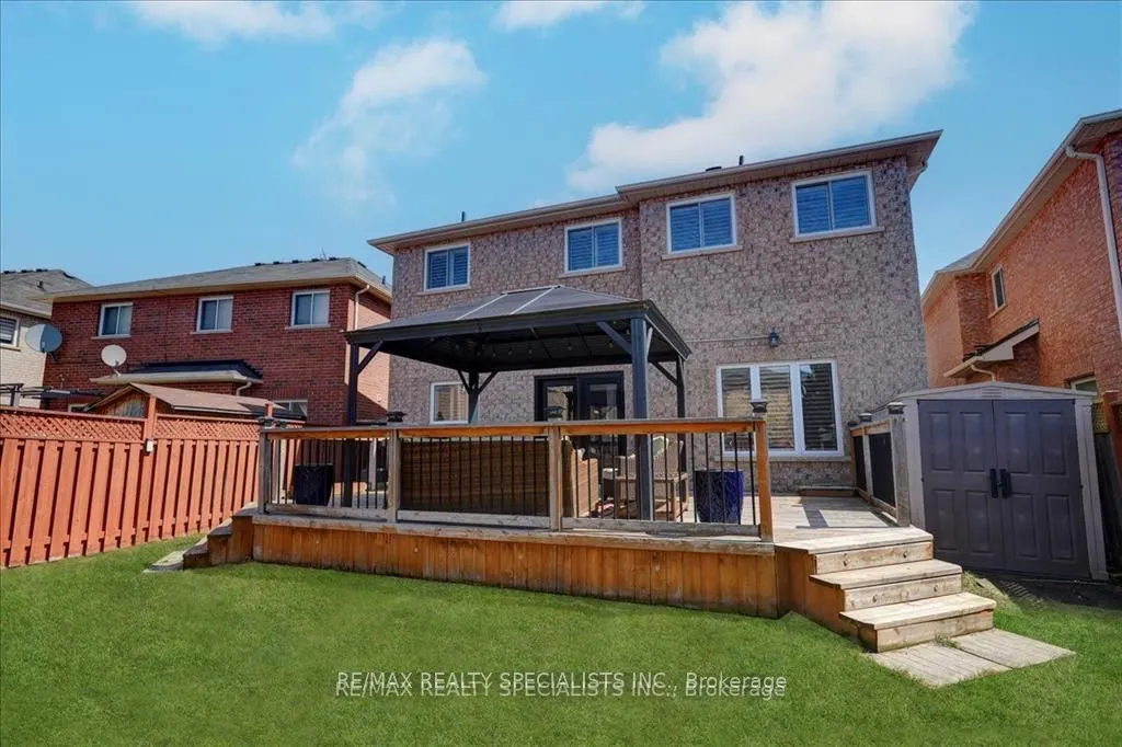 104 Earlsbridge Boulevard