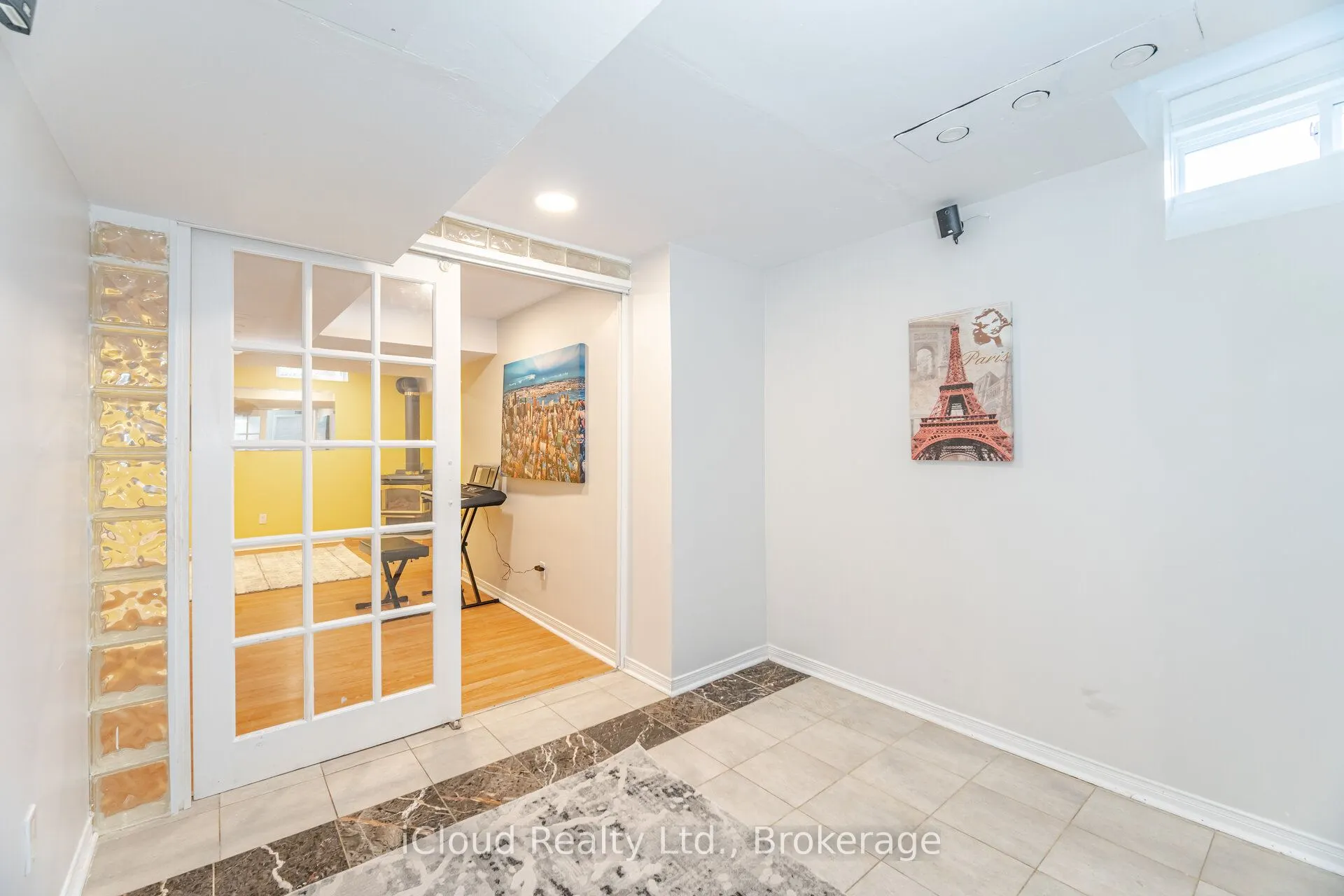 5659 Glen Erin Drive E, #41