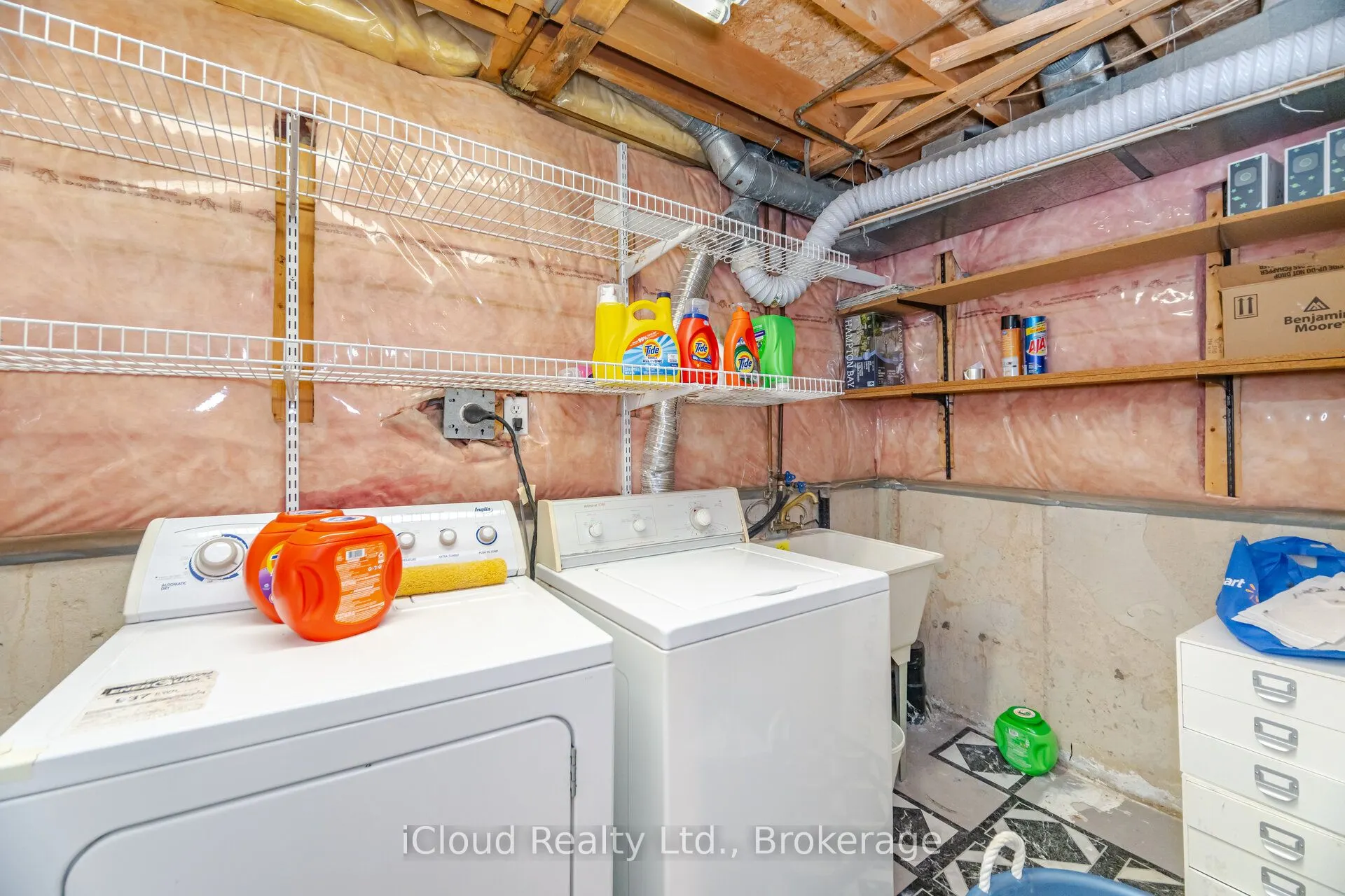 5659 Glen Erin Drive E, #41