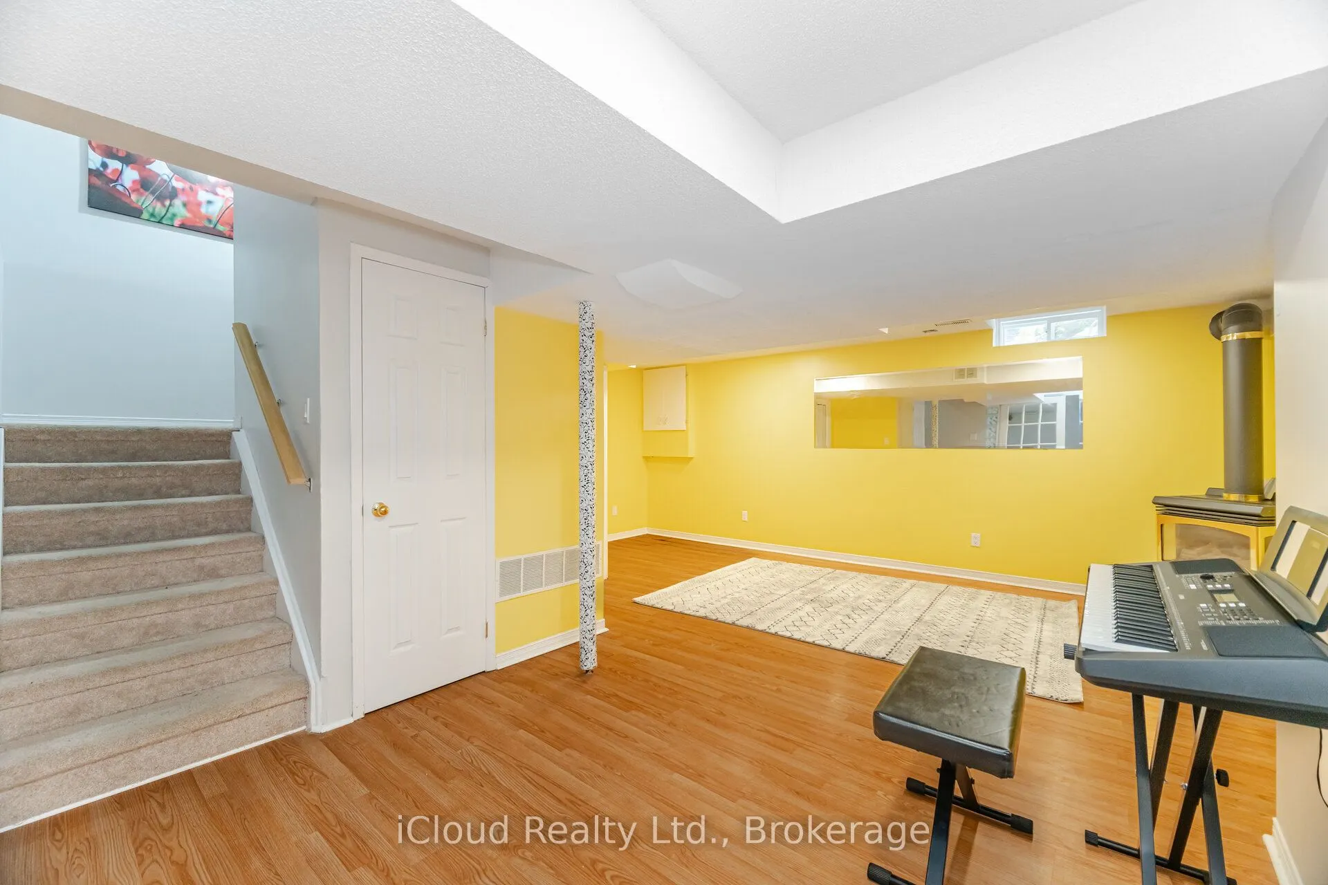 5659 Glen Erin Drive E, #41