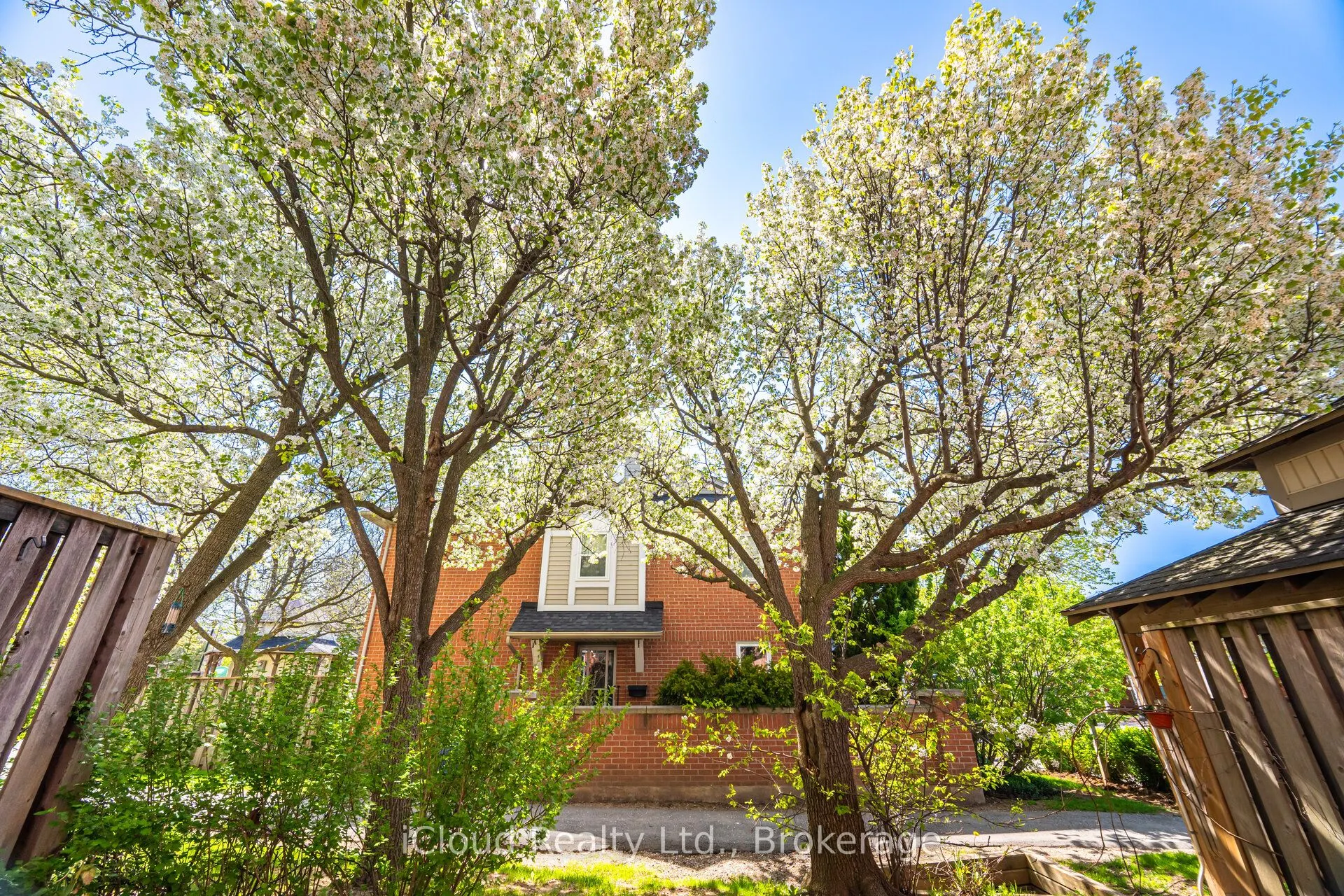 5659 Glen Erin Drive E, #41