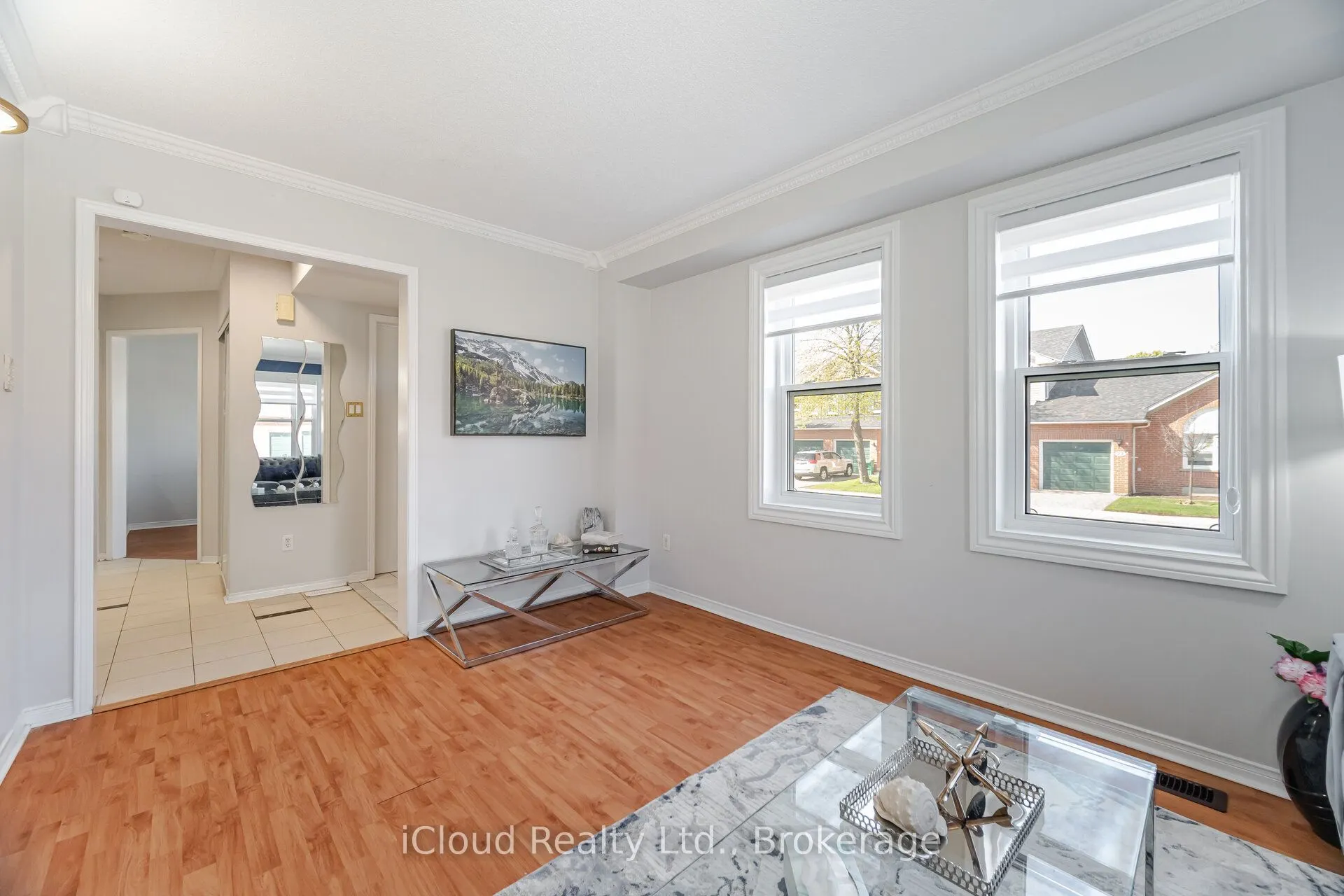 5659 Glen Erin Drive E, #41
