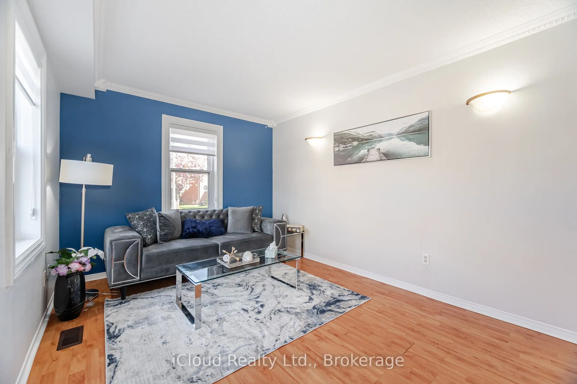 5659 Glen Erin Drive E, #41