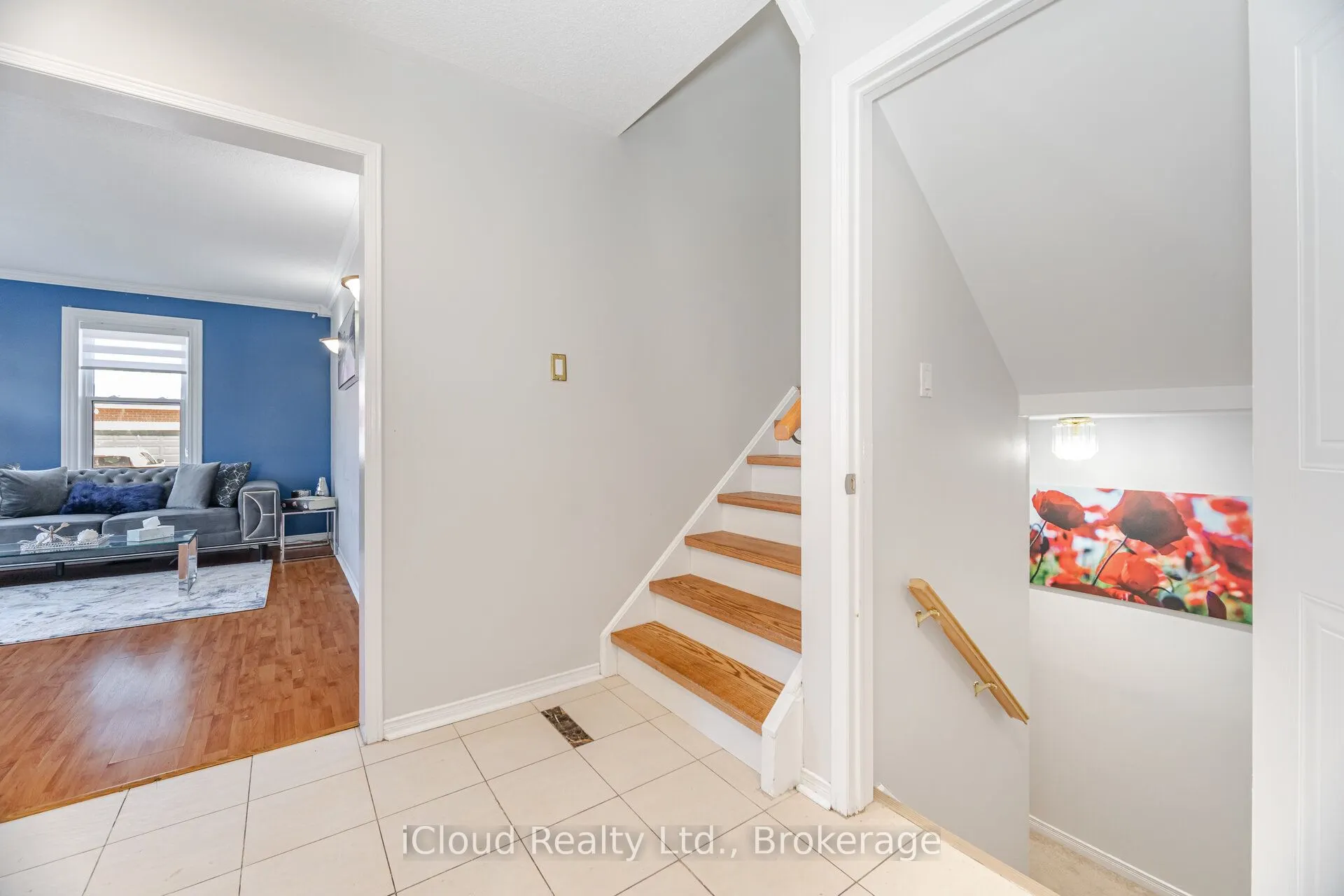 5659 Glen Erin Drive E, #41