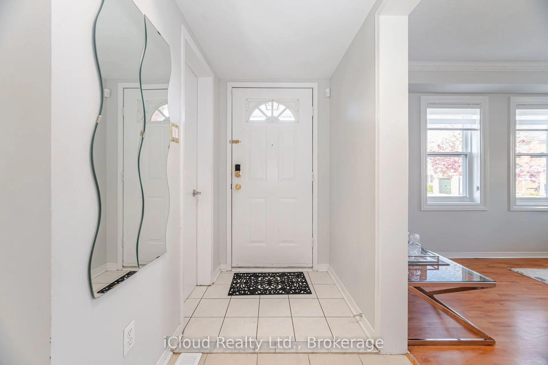 5659 Glen Erin Drive E, #41