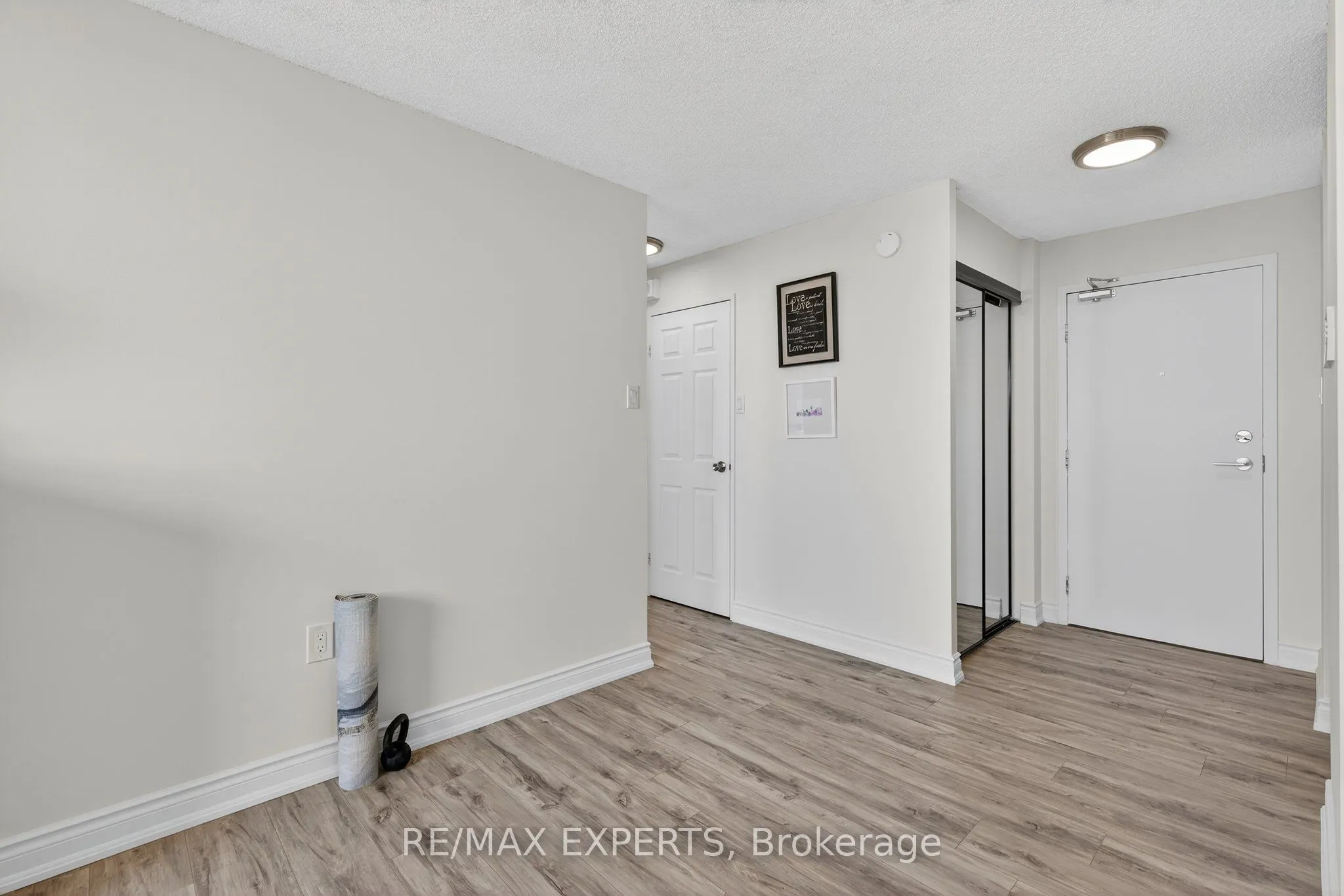 2900 Battleford Road, #1212