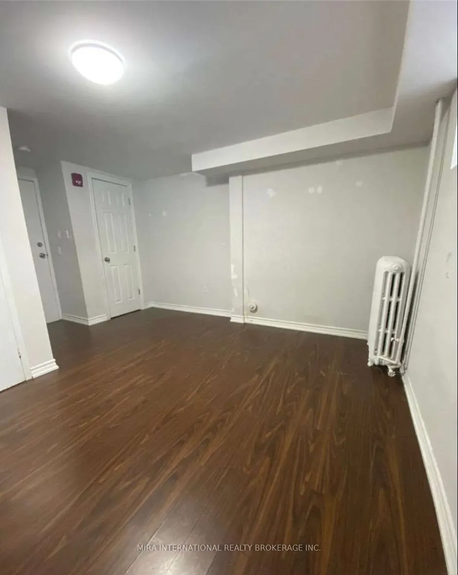 70 Melbourne Avenue, #B2