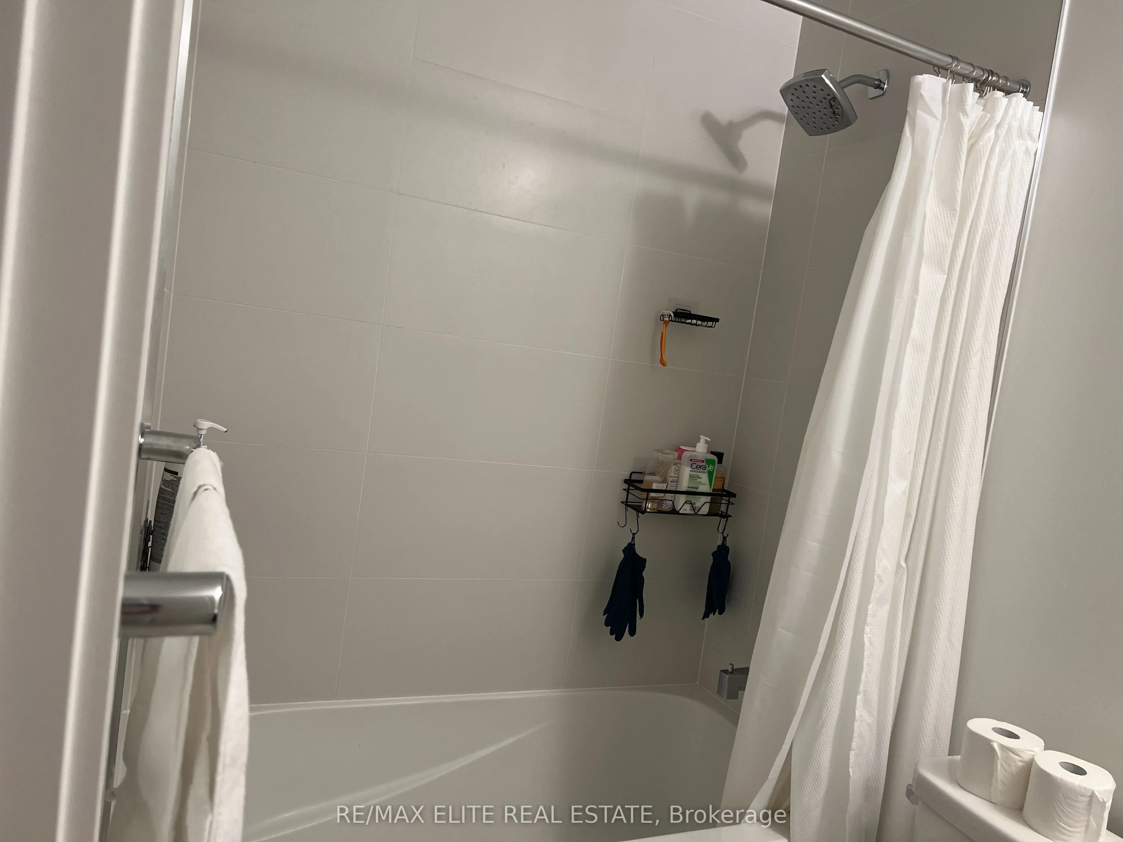 8 Nahani Way, #2719