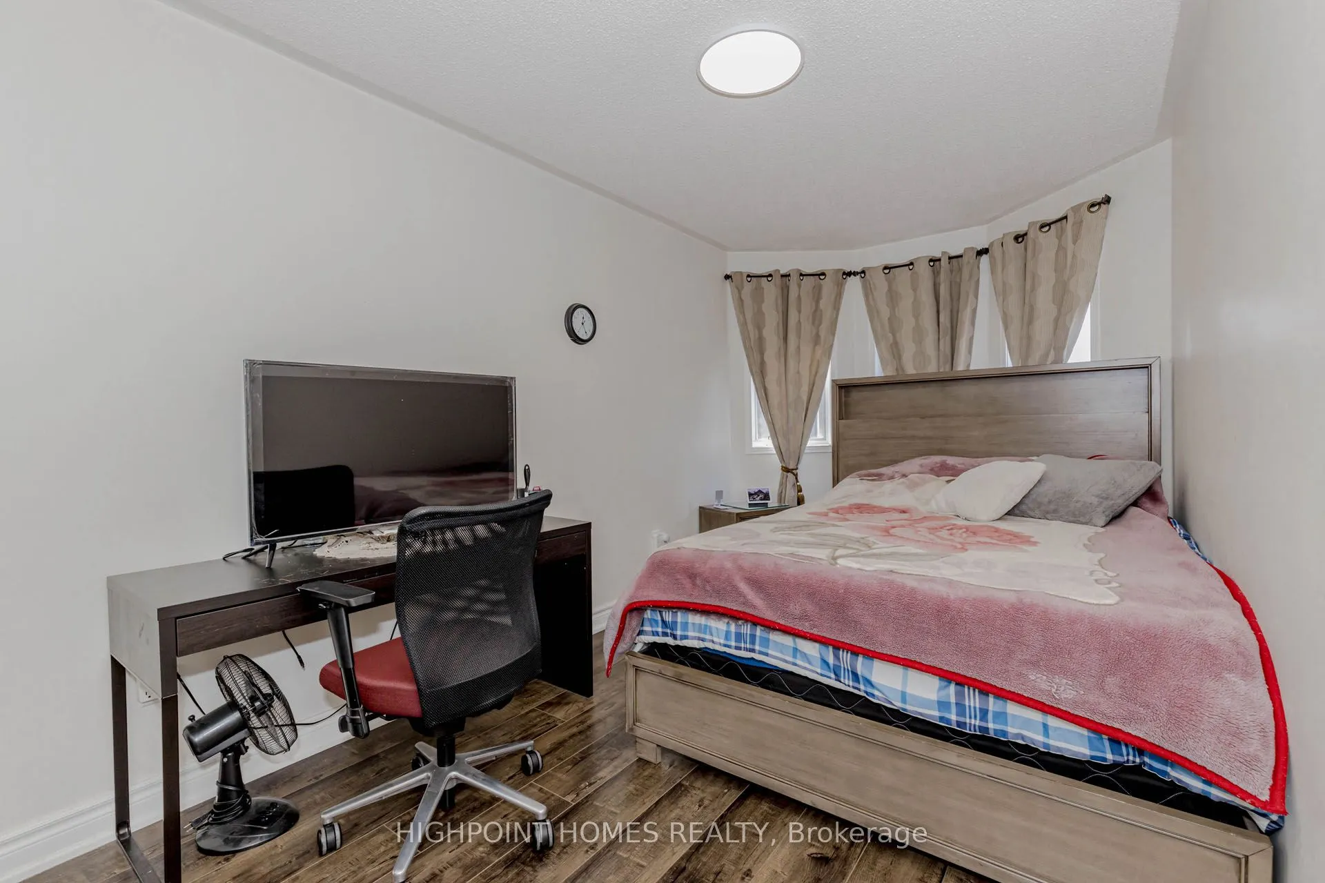 6975 Glory Court N